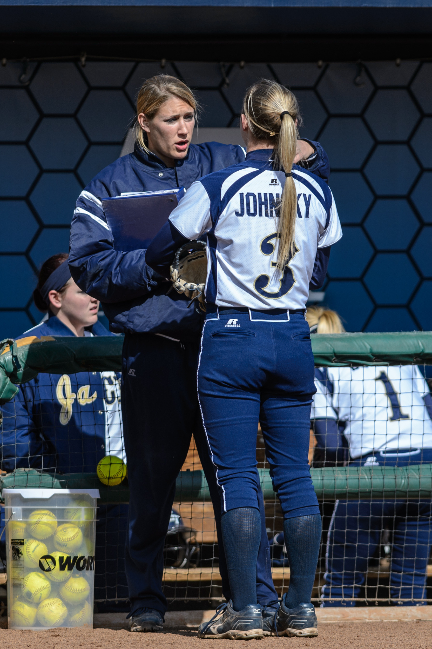 Katie Johnsky (3), Jessica Sinclair