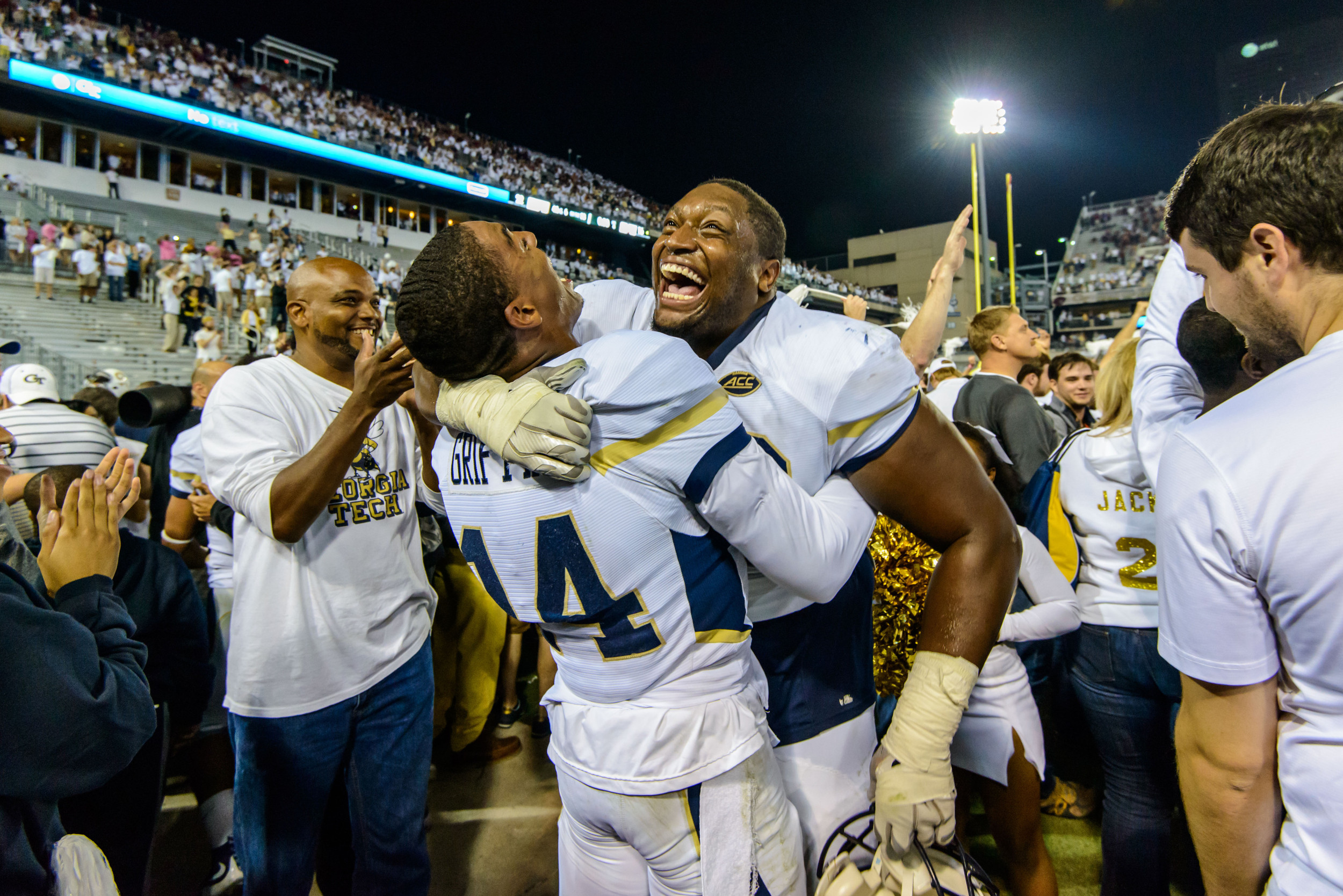Corey Griffin (14), Jabari Hunt (32)