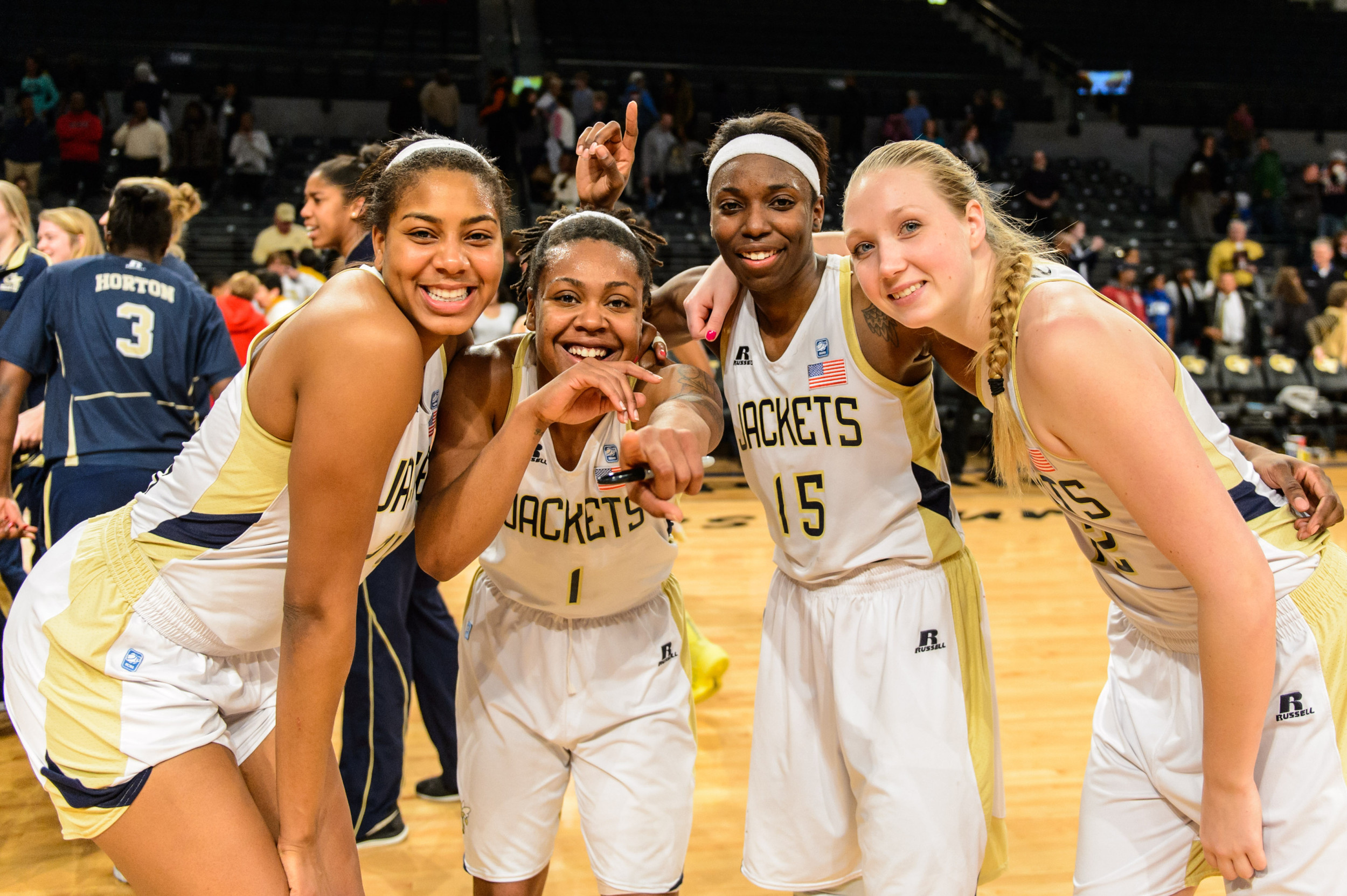 Shayla Bivins (24), Frida Fogdemark (12), Tyaunna Marshall (15), Dawnn Maye (1)