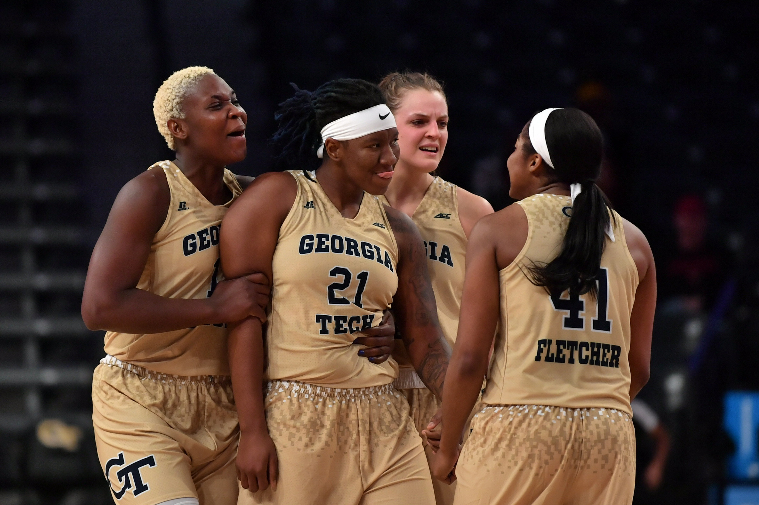 Elo Edeferioka (11), Kierra Fletcher (41), Zaire O'Neil (21), Francesca Pan (33)