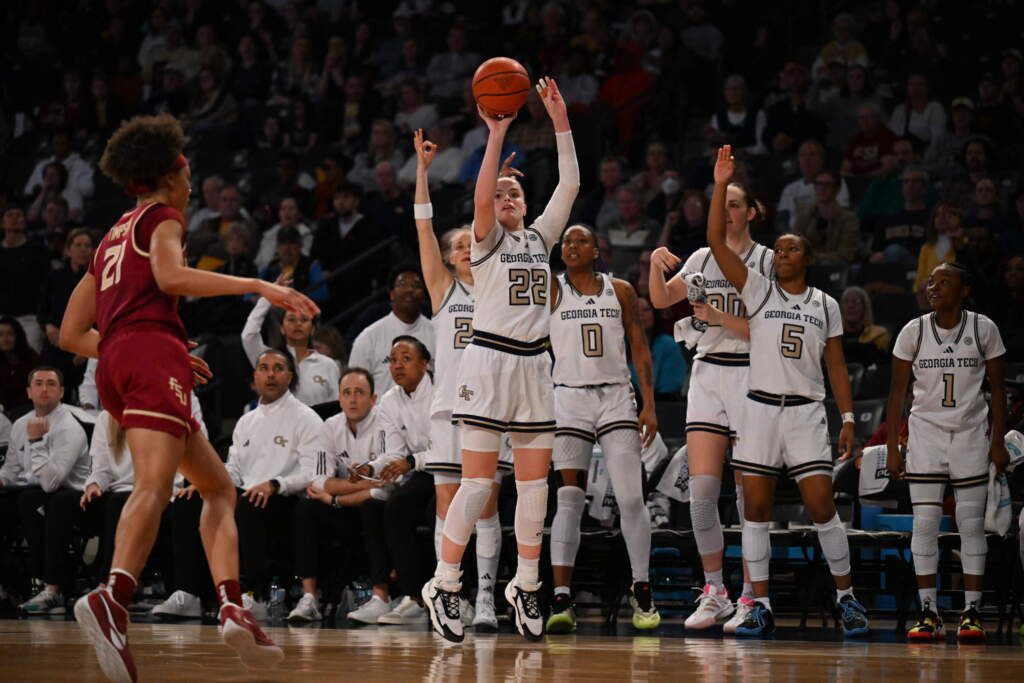 Women's Basketball- Ines Noguero