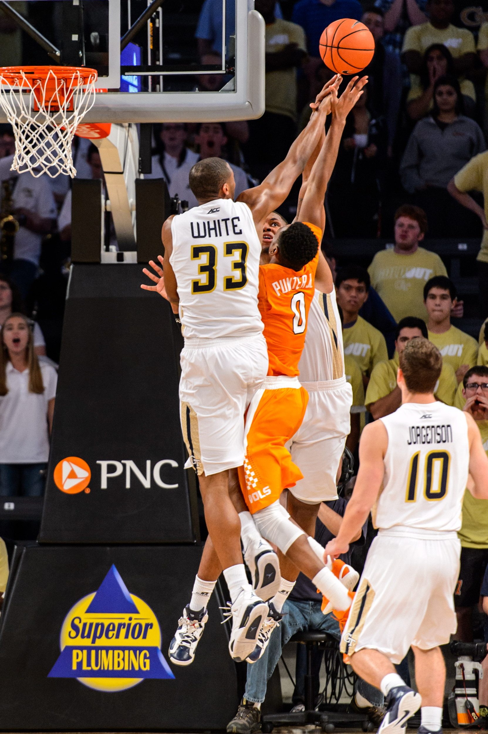 Nick Jacobs (32), James White (33)