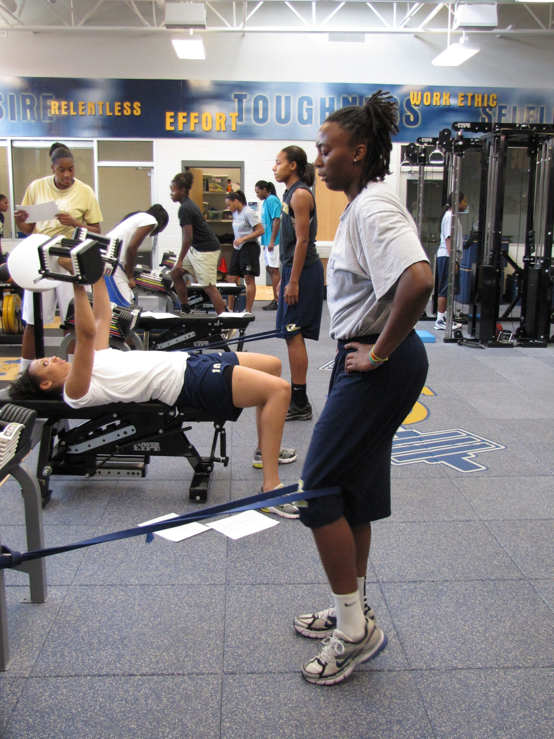 The team is in sync in the Zelnak Weight Room