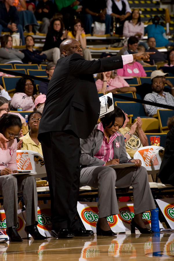 Assistant Coach Gene Hill