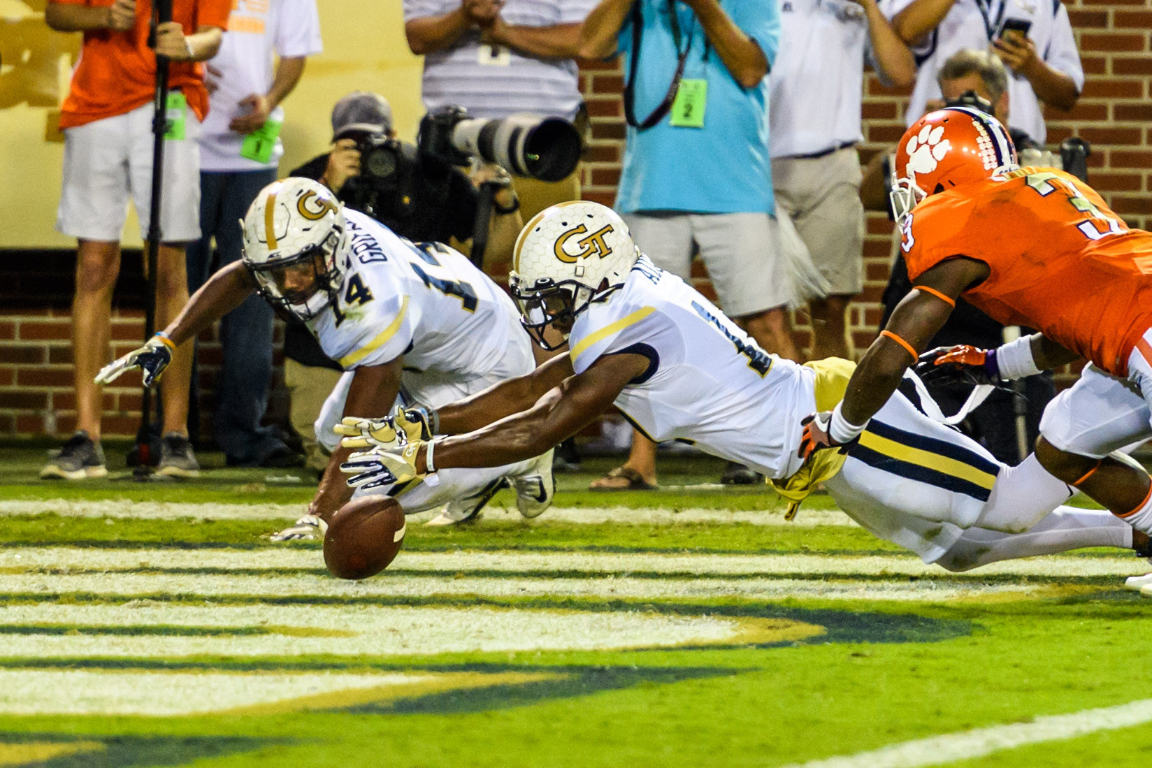 Lance Austin (17), Corey Griffin (14)