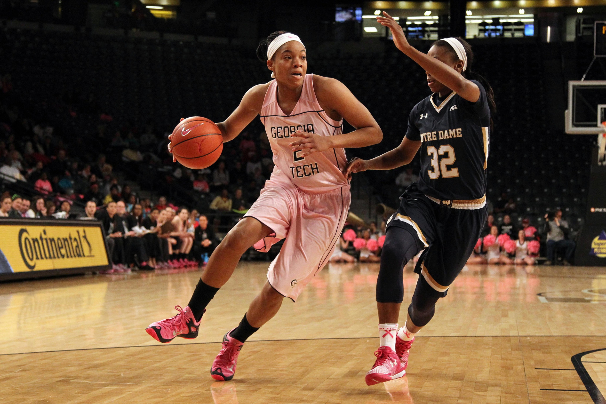 Yellow Jackets guard Aaliyah Whiteside (2) drives past Notre Dame Fighting Irish guard Jewell Loyd (32) Brett Davis-USA TODAY Sports