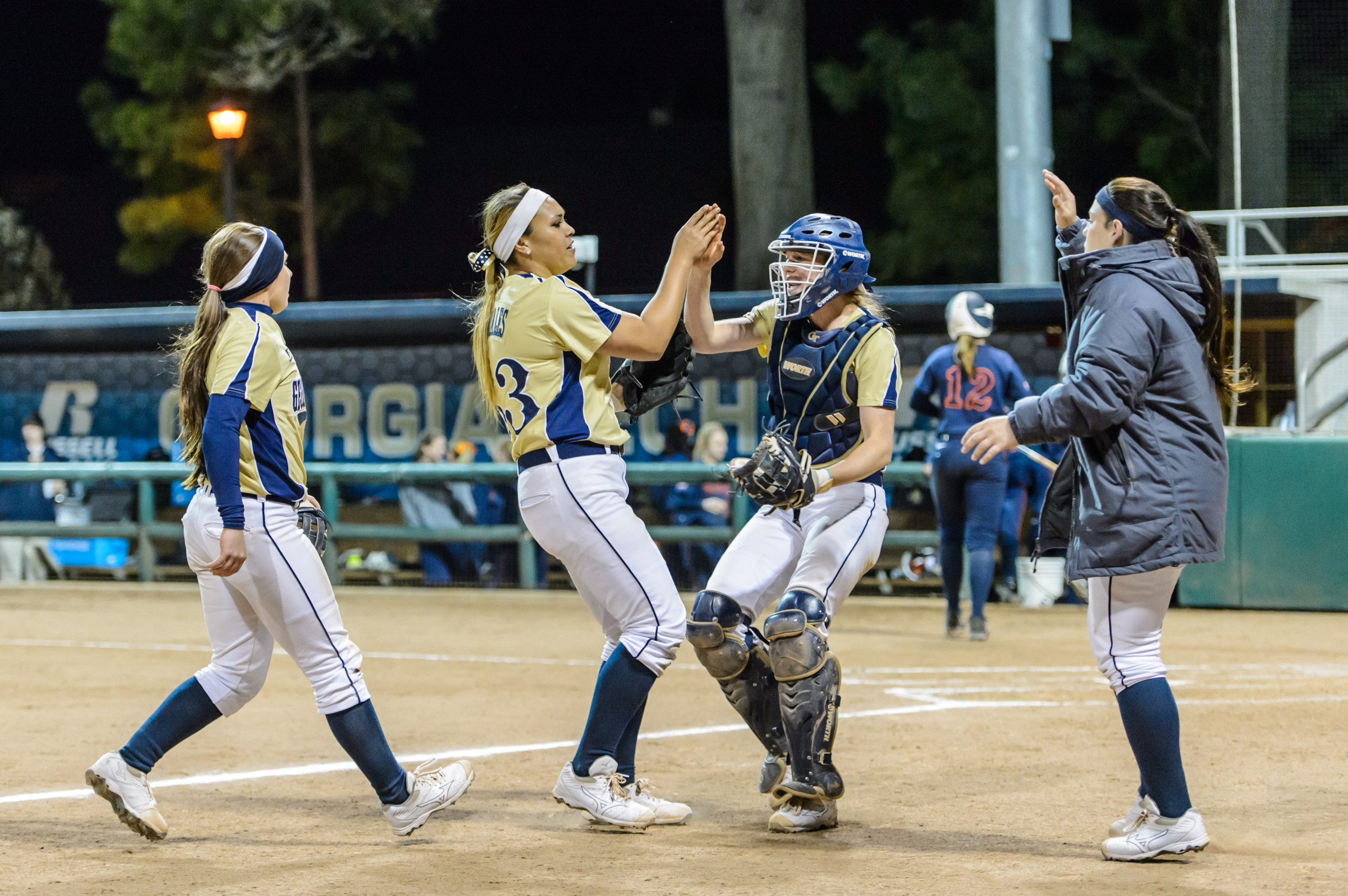 Kanani Cabrales (33), Caitlyn Coffey (34), Alysha Rudnik (25), Chelsie Thomas (11)