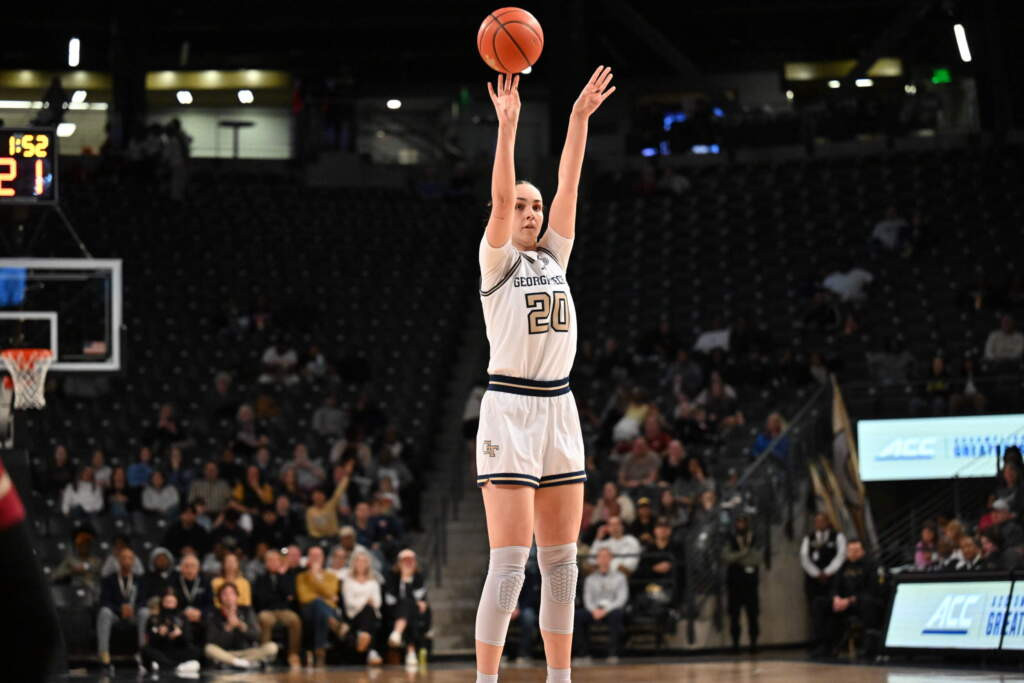 Women's Basketball- Ariadna Termis
