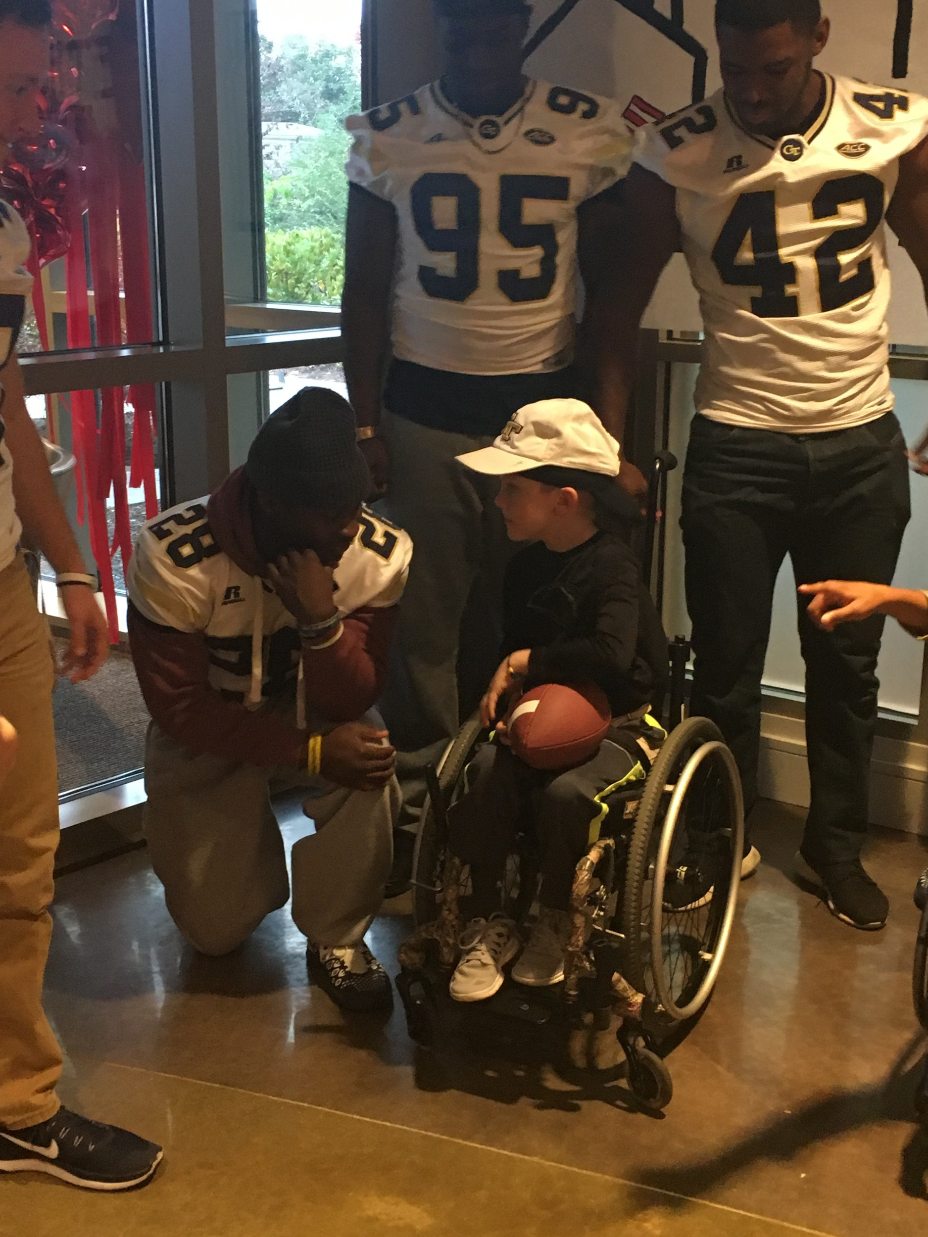 Ronald McDonald House Visit - 12/12/16