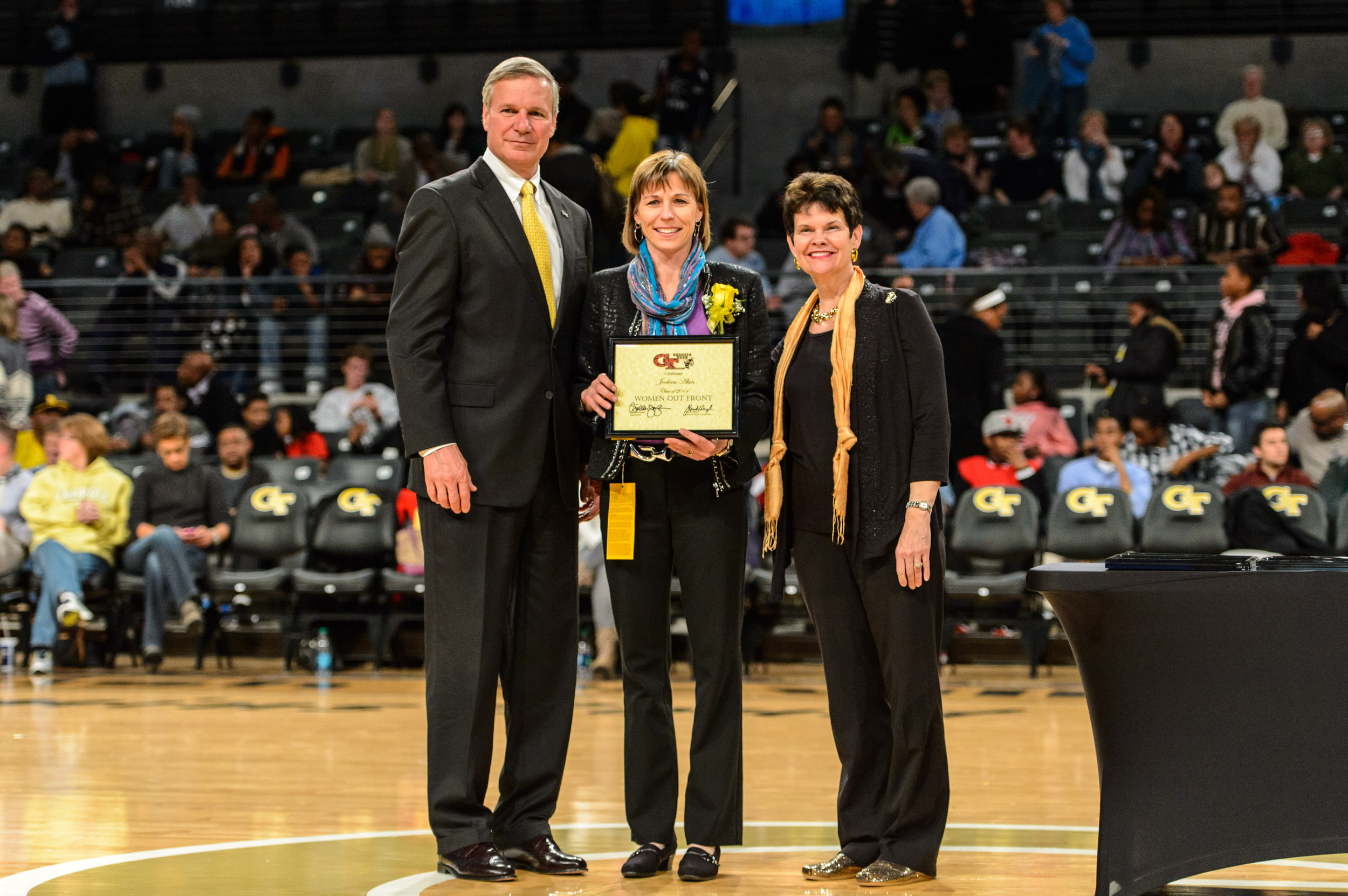 President Bud Peterson and his wife, Val, present the Class of 2014 for Women Out Front