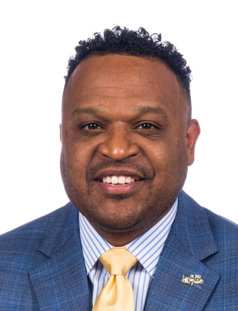 Charles Nieves - Athletics - Georgia Tech Yellow Jackets