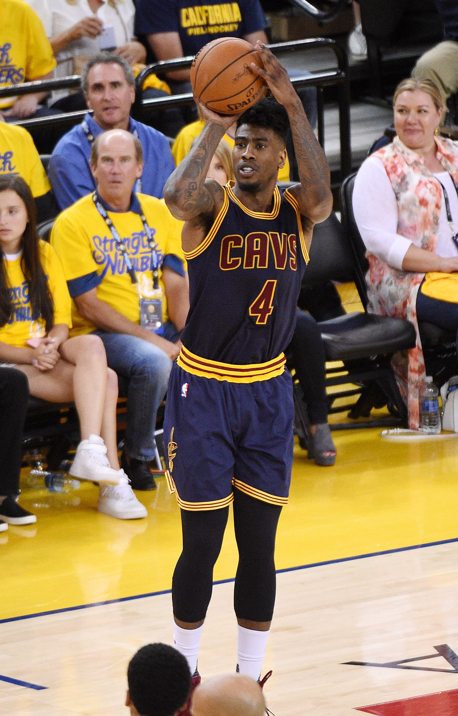 Jun 5, 2016; Oakland, CA, USA; Cleveland Cavaliers guard Iman Shumpert (4) shoots the ball against the Golden State Warriors in game two of the NBA Finals. Credit: Kyle Terada-USA TODAY Sports