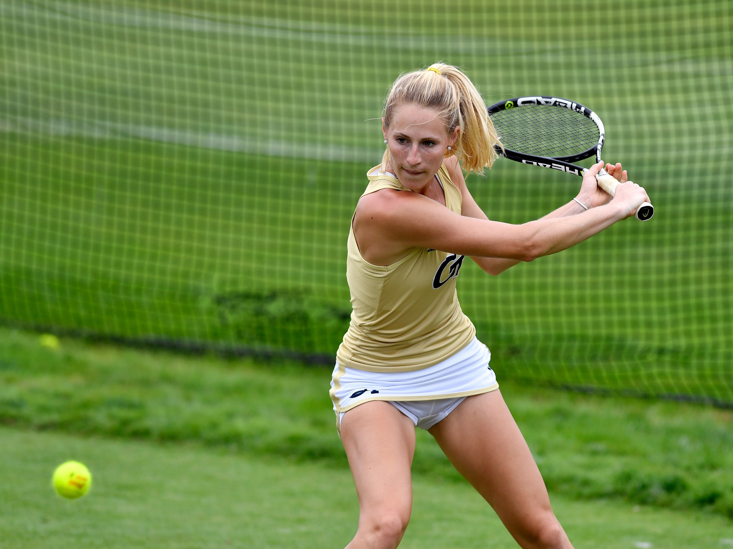 Georgia Tech's Alexa Anton-Ohlmeyer competes in a match at the Hall of Fame Tennis Club. Credit: Brian Fluharty-USA TODAY Sports