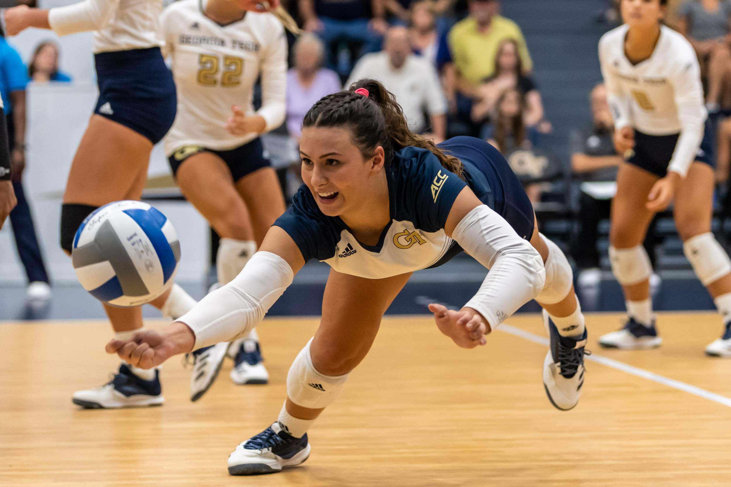 Photos Volleyball vs. Long Beach State Tech Yellow Jackets