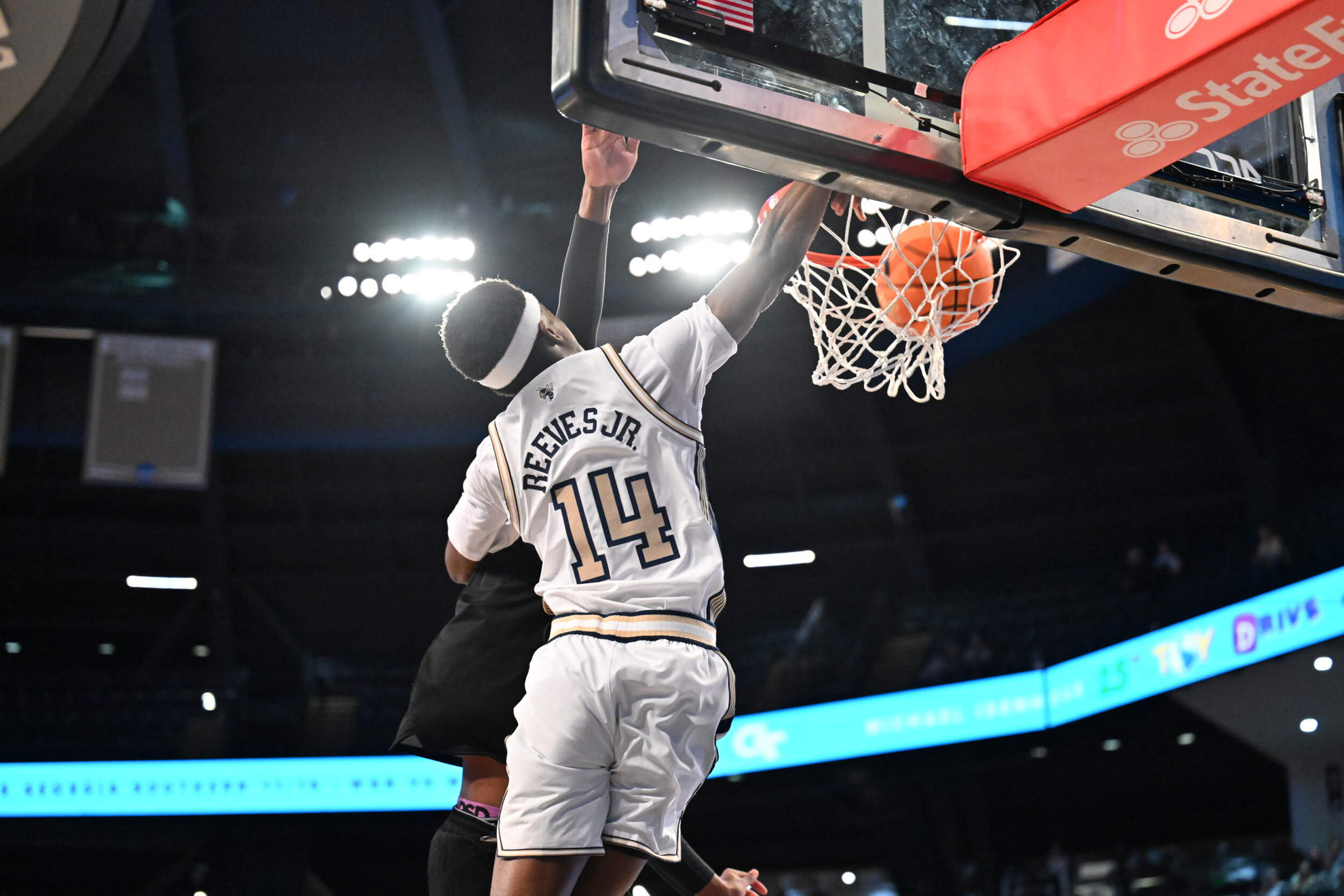 Jackets Run Past Bryant, 74-45 - Georgia Tech Yellow Jackets