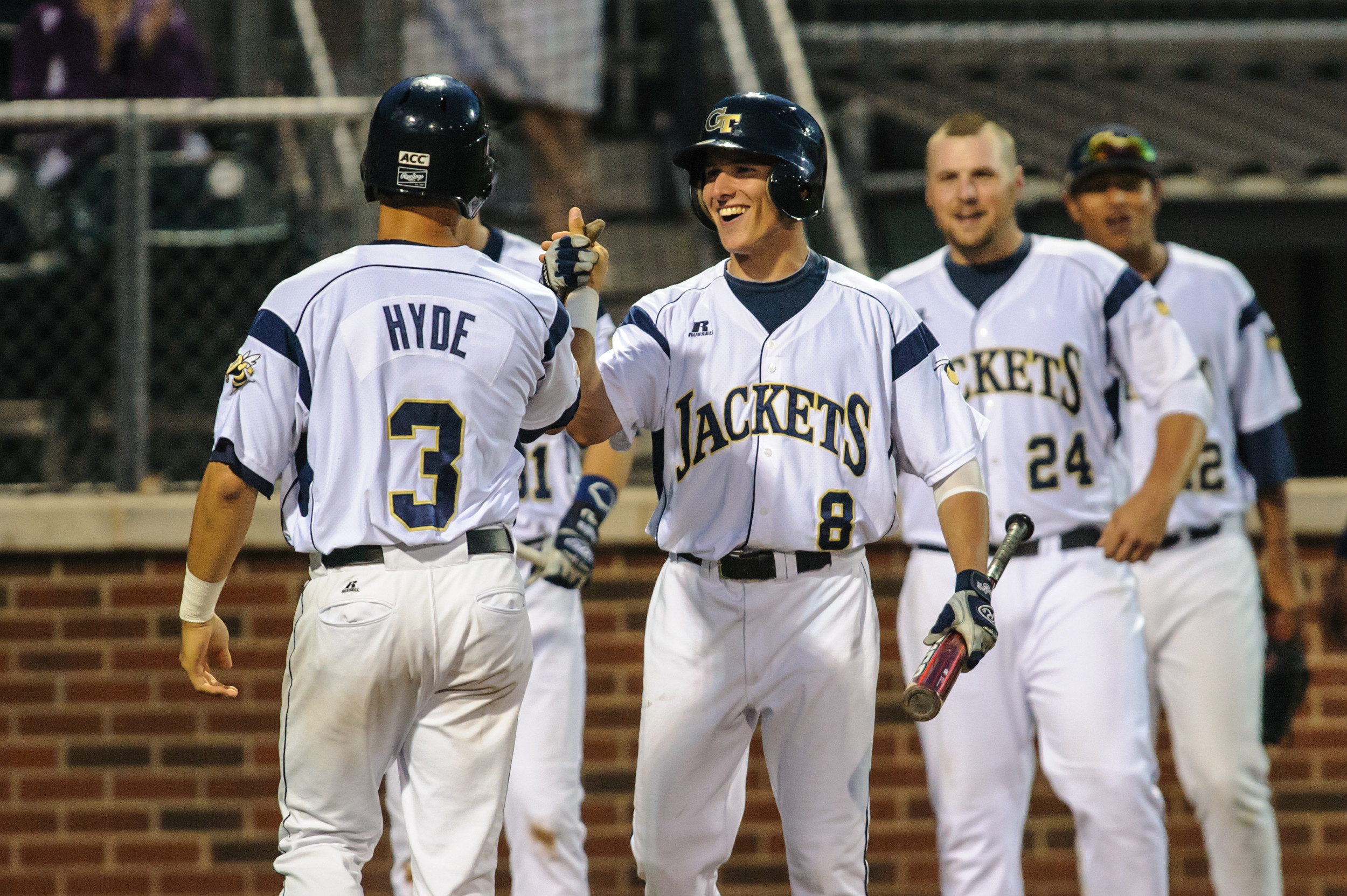 Mott Hyde (3), Kyle Wren (8)