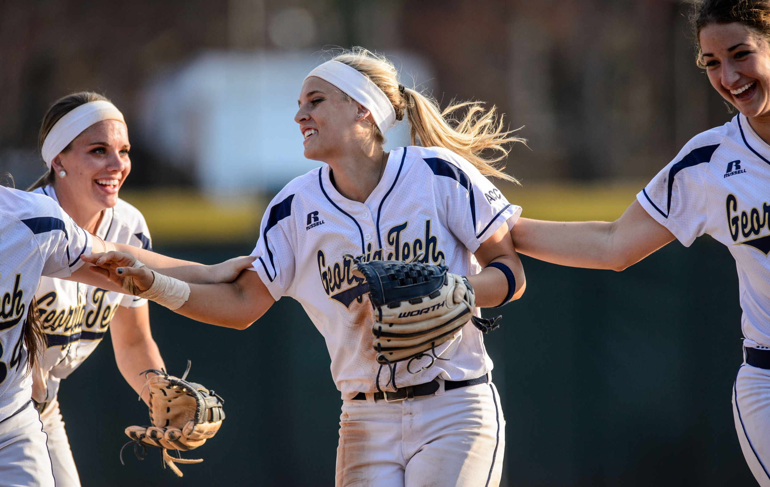 Hayley Downs (1), Samantha Pierannunzi (52), Ashley Thomas (5)