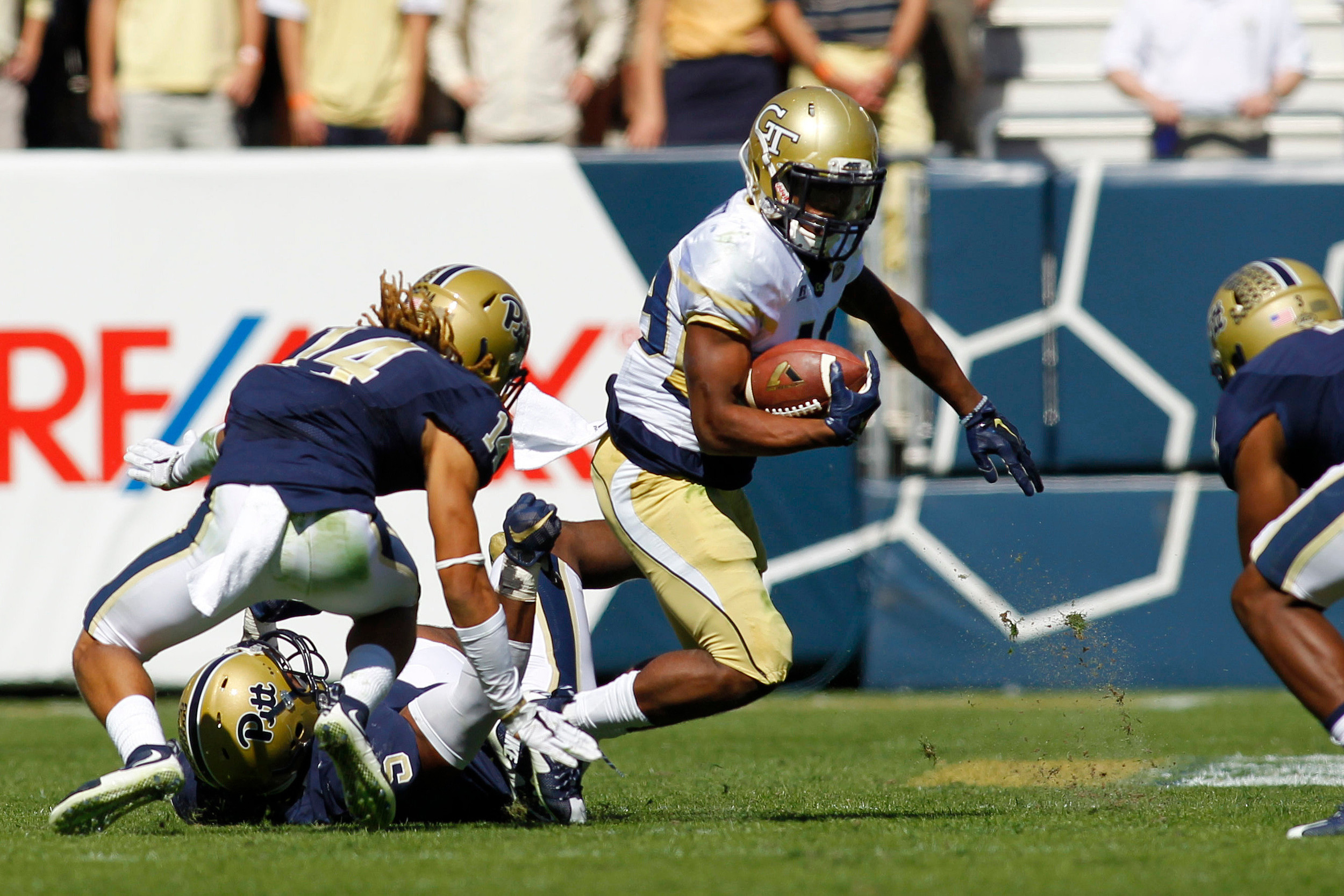 Yellow Jackets running back Clinton Lynch (49) Brett Davis-USA TODAY Sports