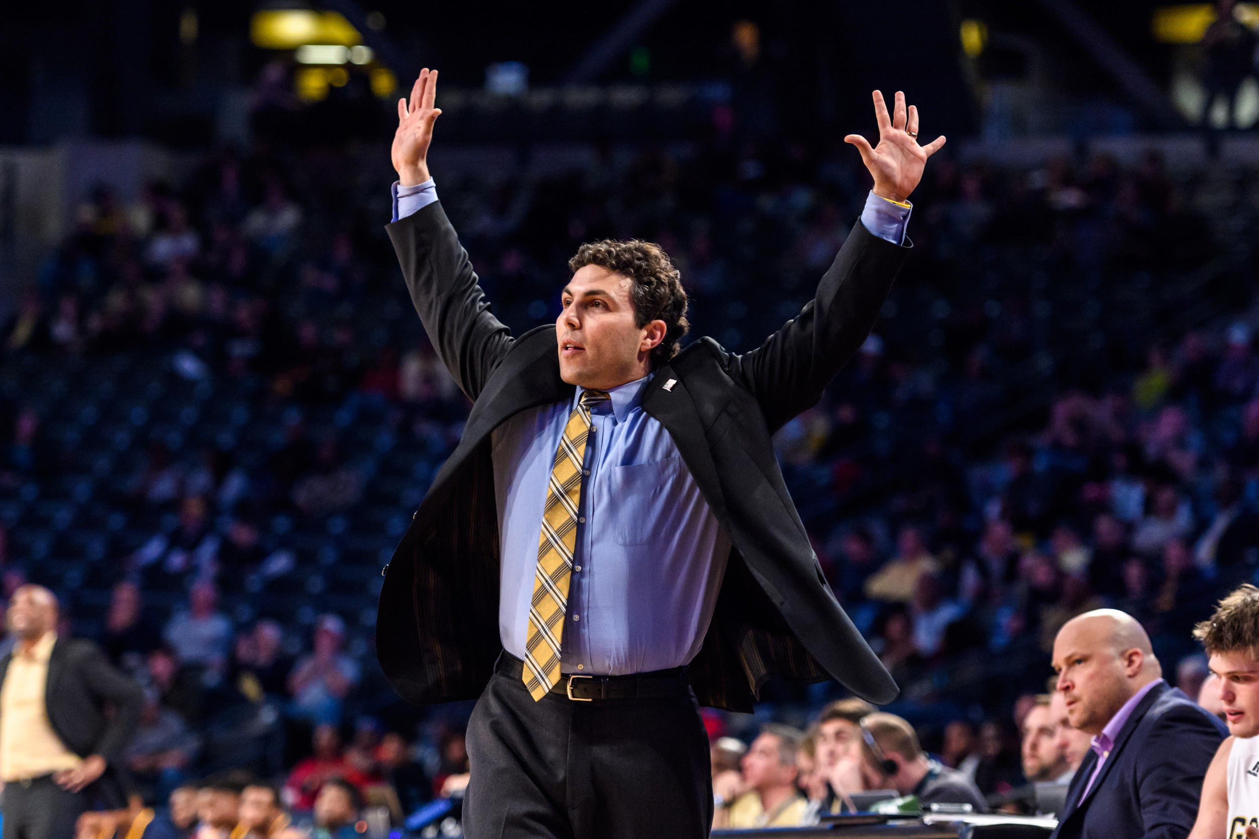 Coach Josh Pastner