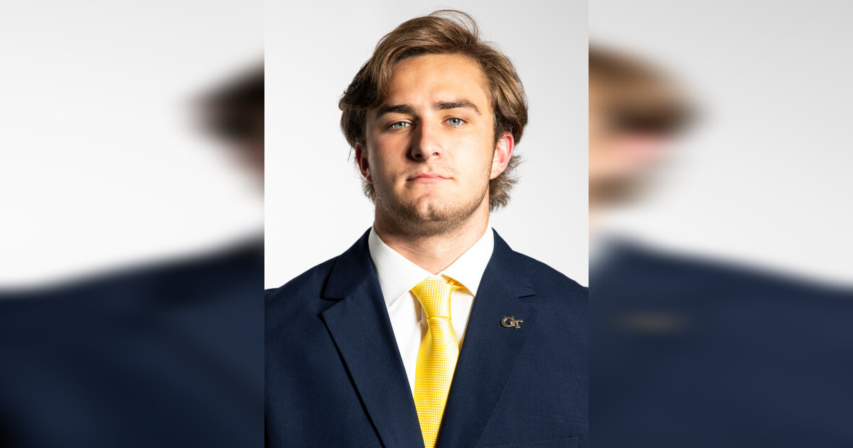 Olin Broadway Football Tech Yellow Jackets