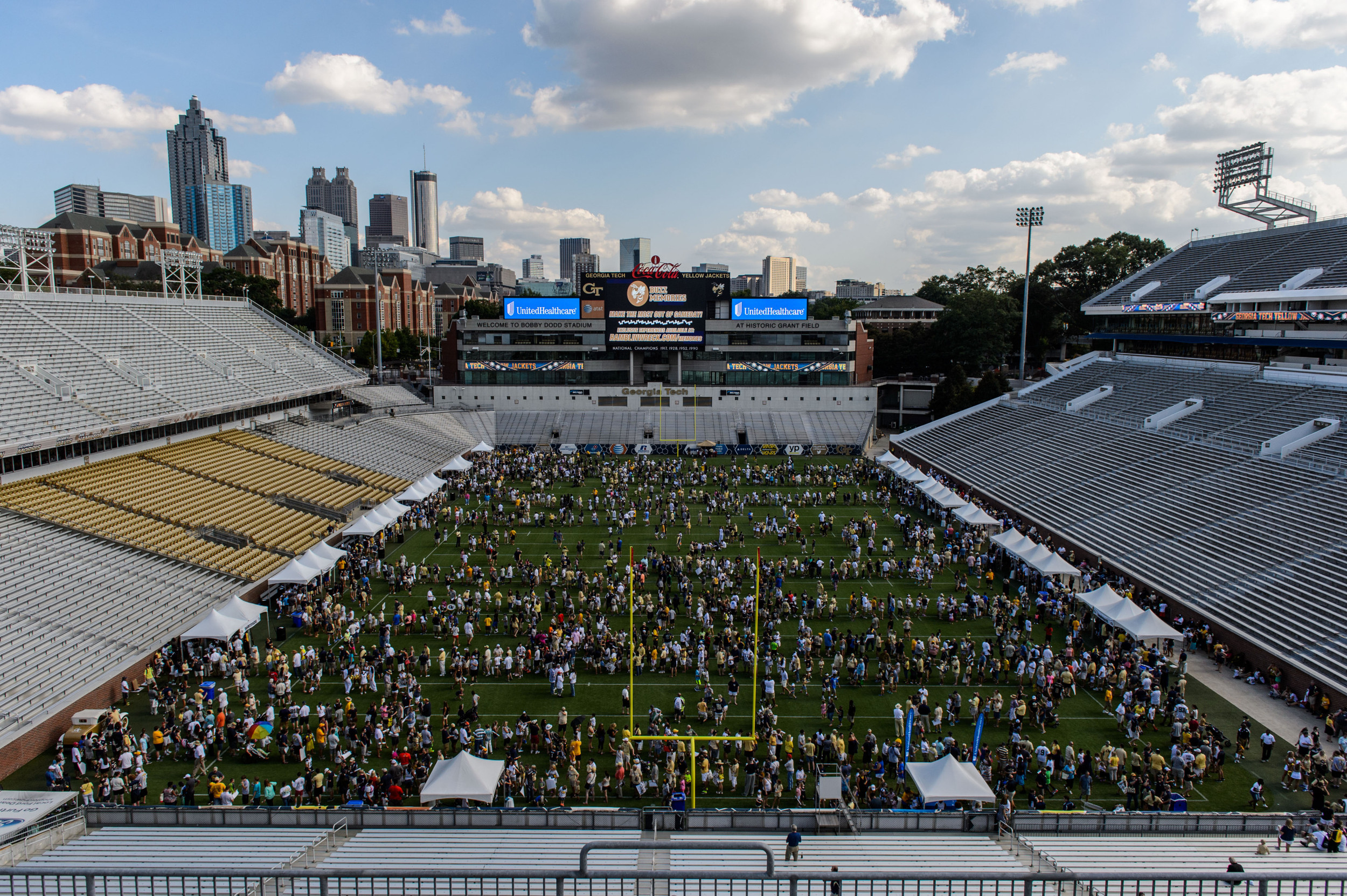 An estimated crowd of about 5,000 attended the Yellow Jackets' Fan Day event