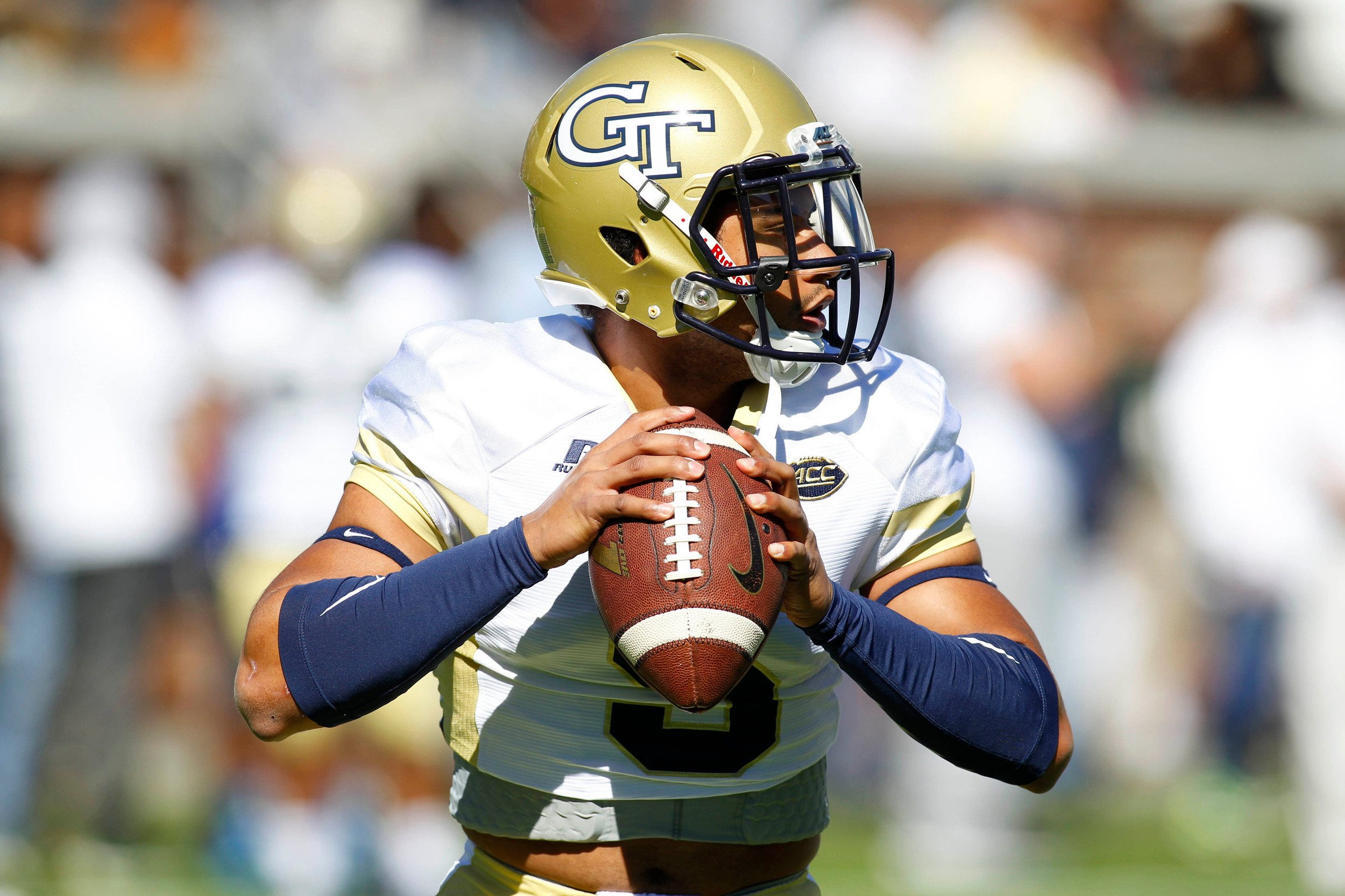 Georgia Tech Yellow Jackets quarterback Justin Thomas (5) prepares for a game against the Pittsburgh Panthers at Bobby Dodd Stadium. Brett Davis-USA TODAY Sports