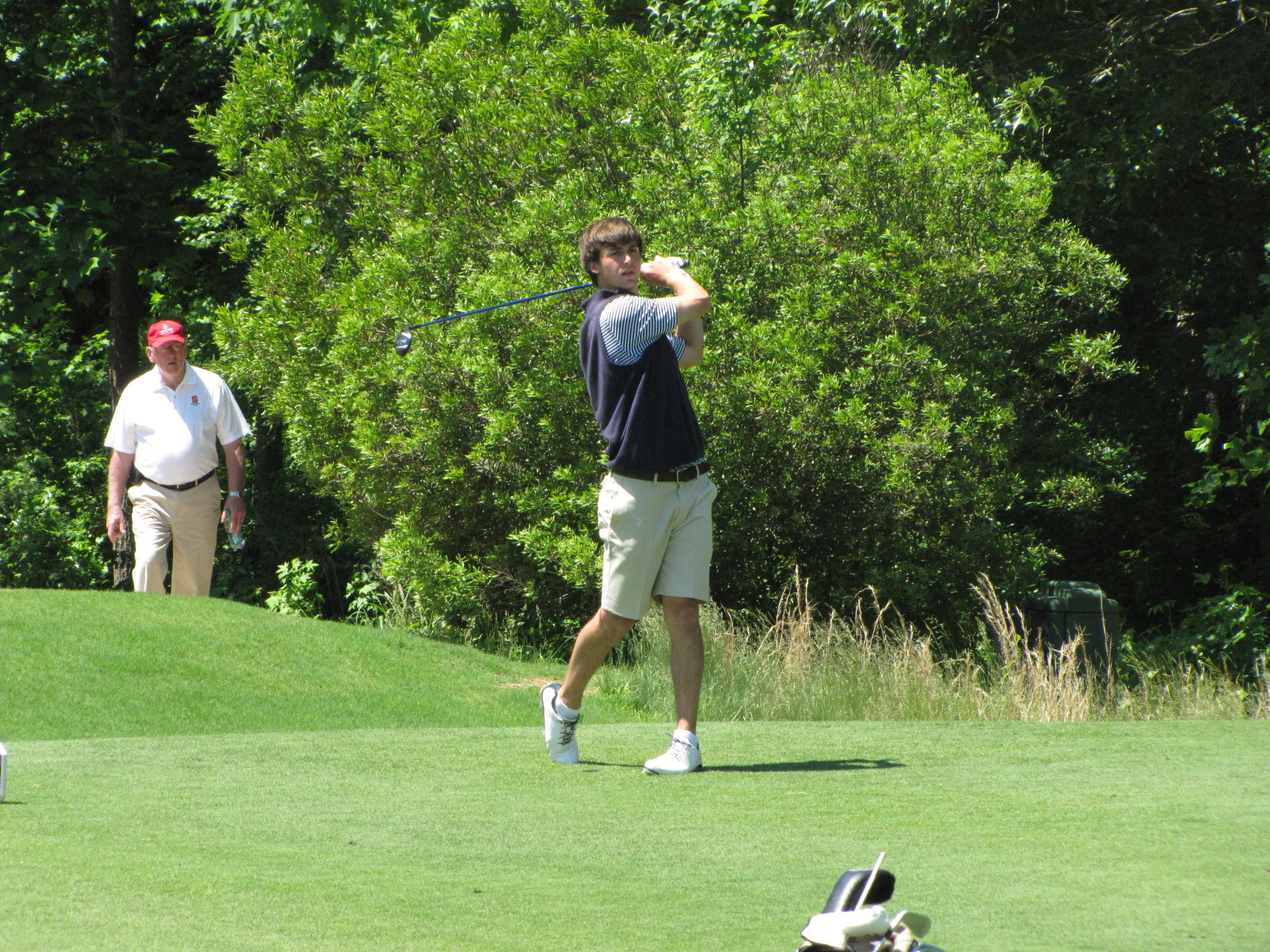 Ollie Schniederjans hits from the 9th tee during the final round of the NCAA Raleigh Regional.