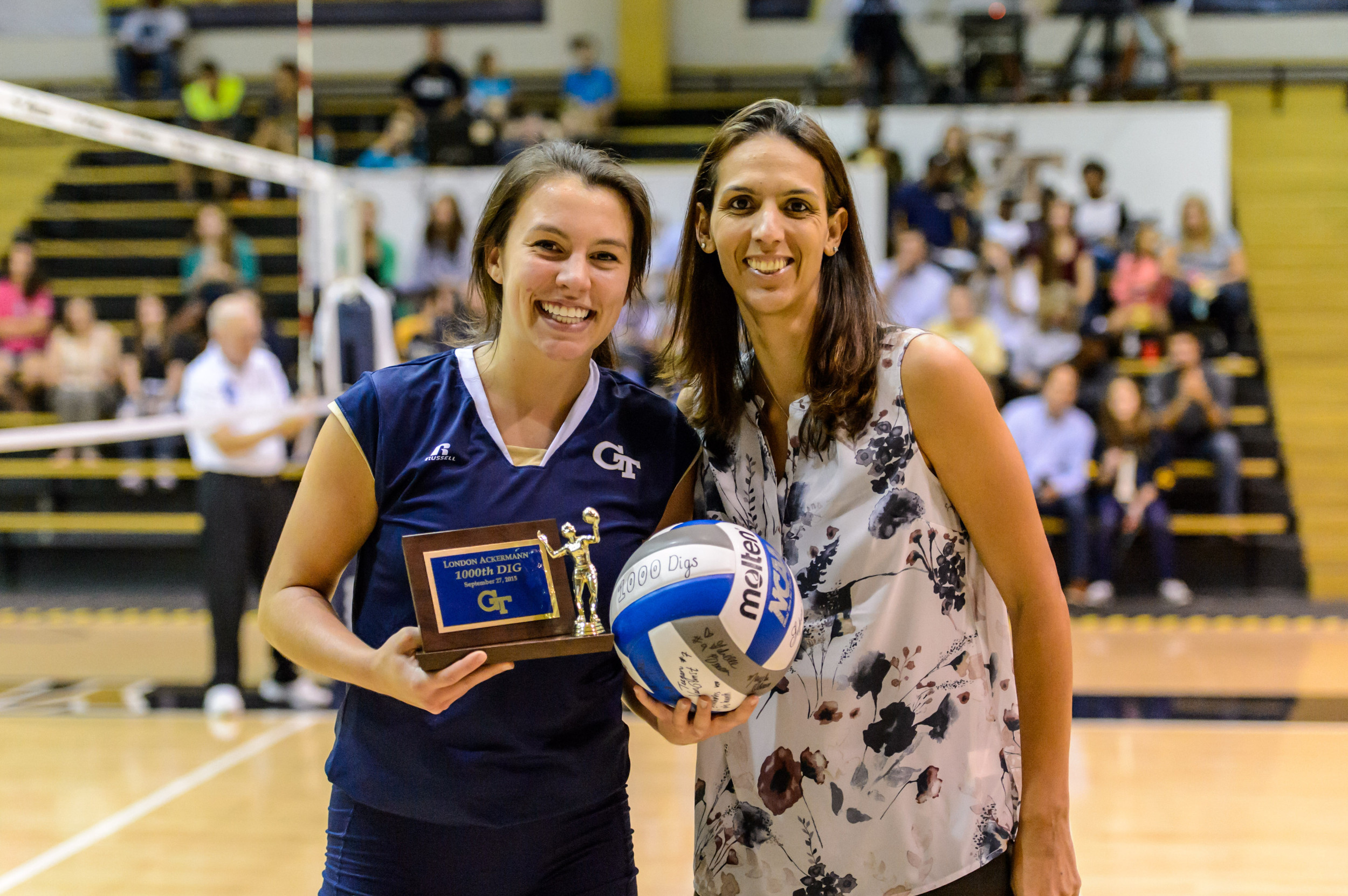 London Ackermann (2), Coach Michelle Collier