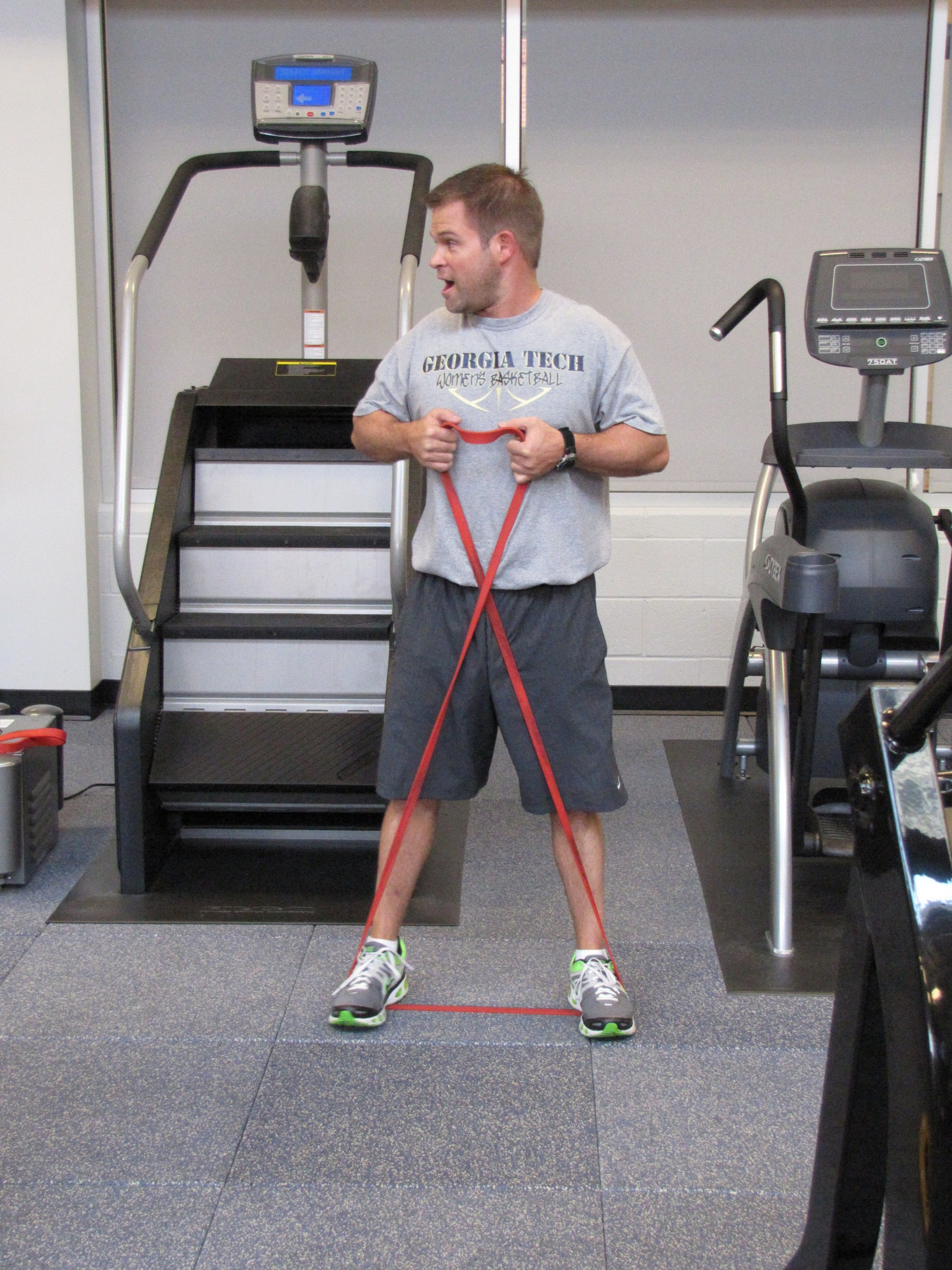 Scott McDonald demonstrates for freshmen