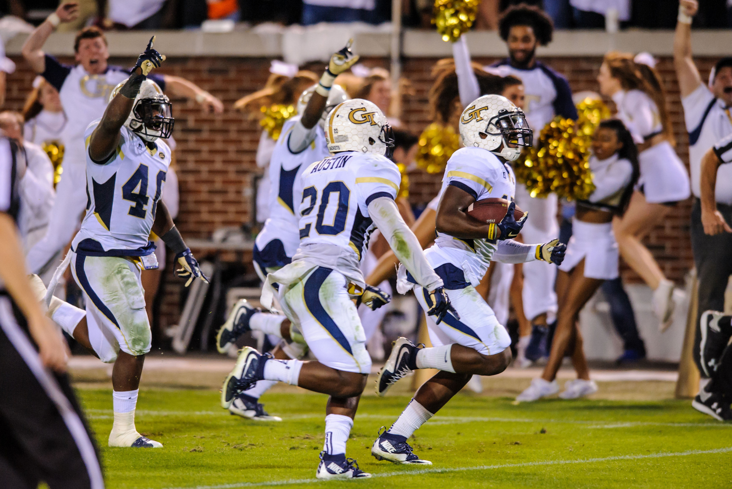 Lawrence Austin (20), Lance Austin (17), P.J. Davis (40)
