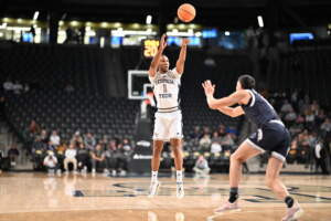 PHOTOS: Men’s Basketball vs. North Florida