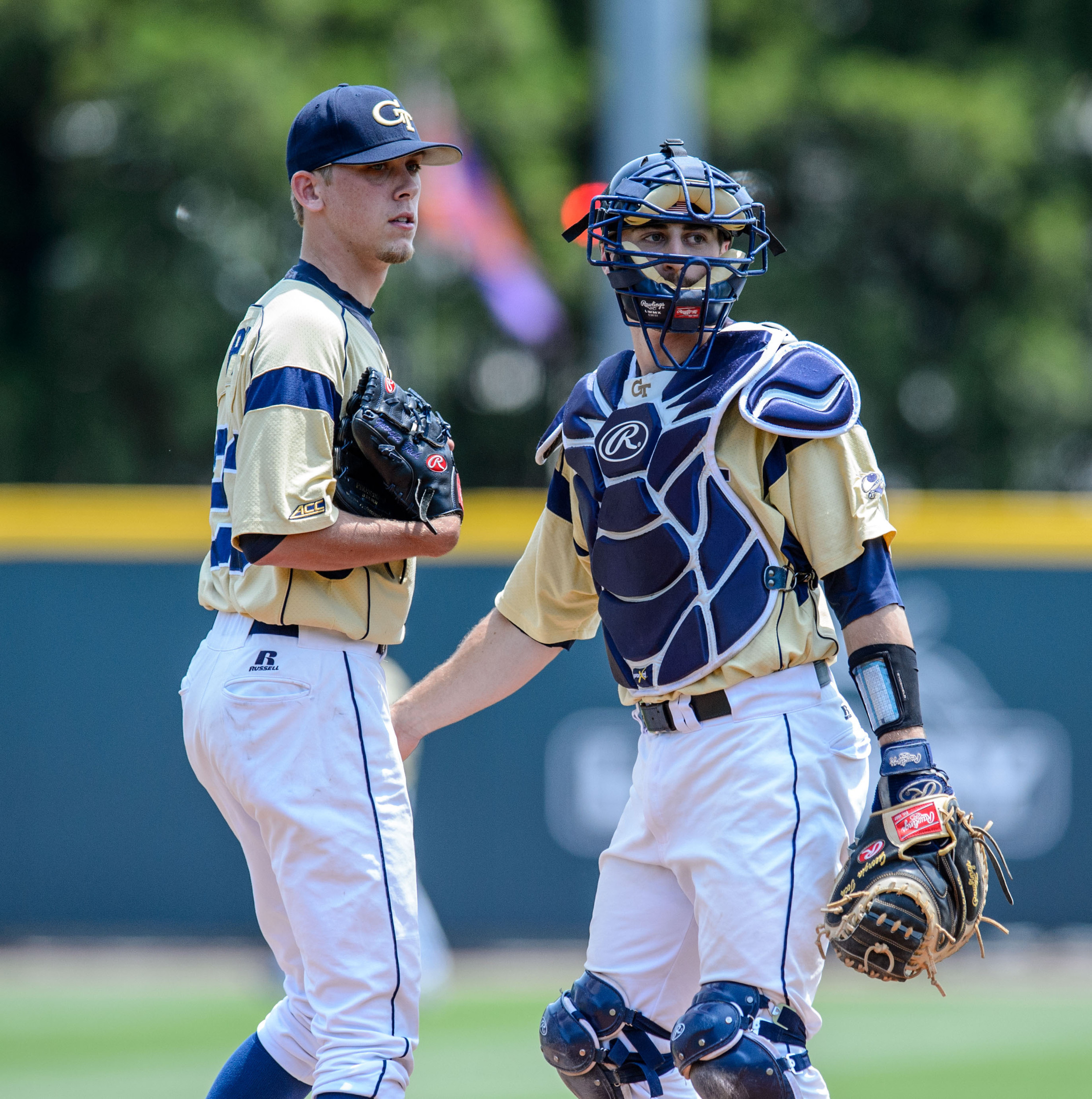 A.J. Murray (9), Ben Parr (23)