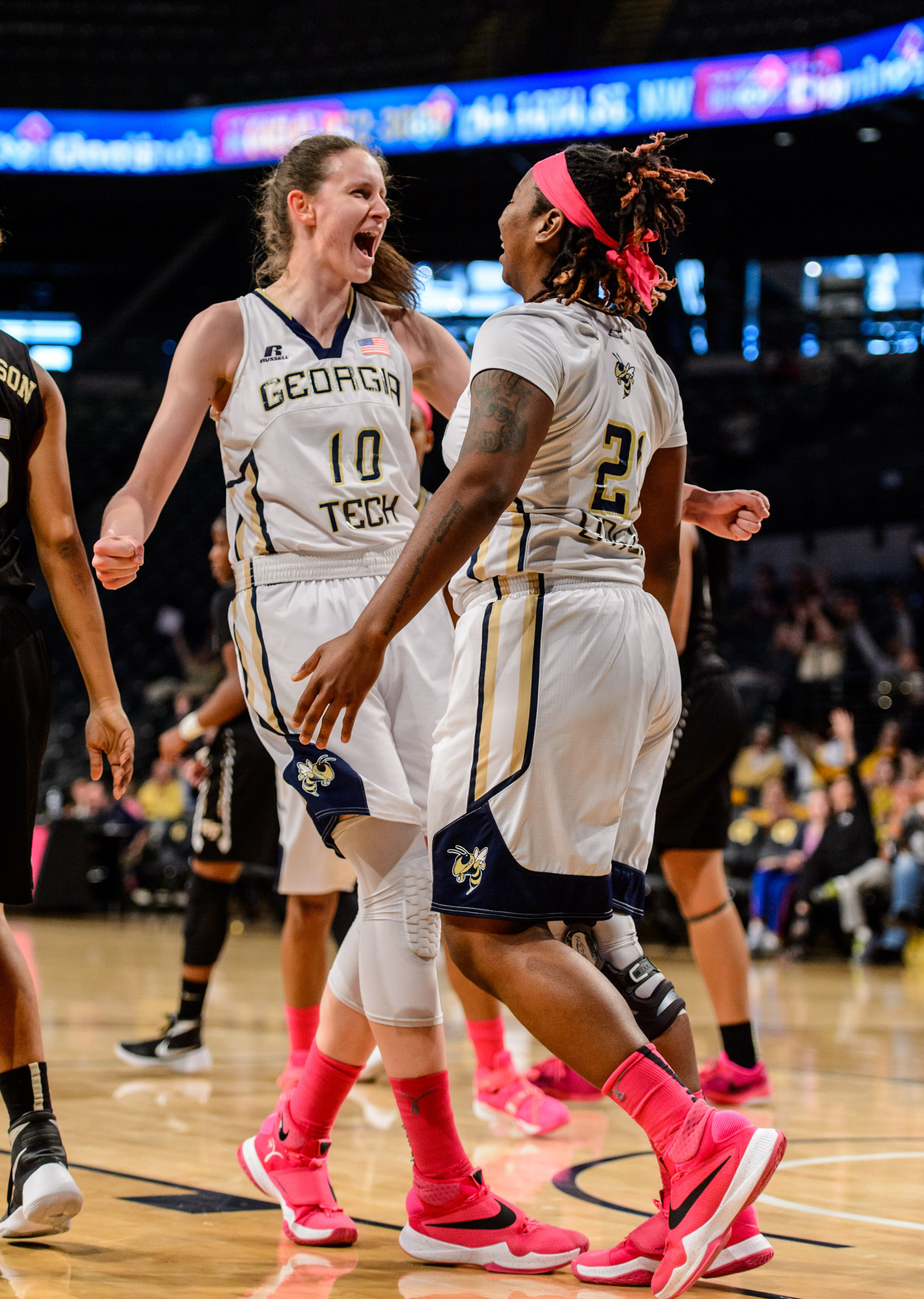 Zaire O'Neil (21), Katarina Vuckovic (10)