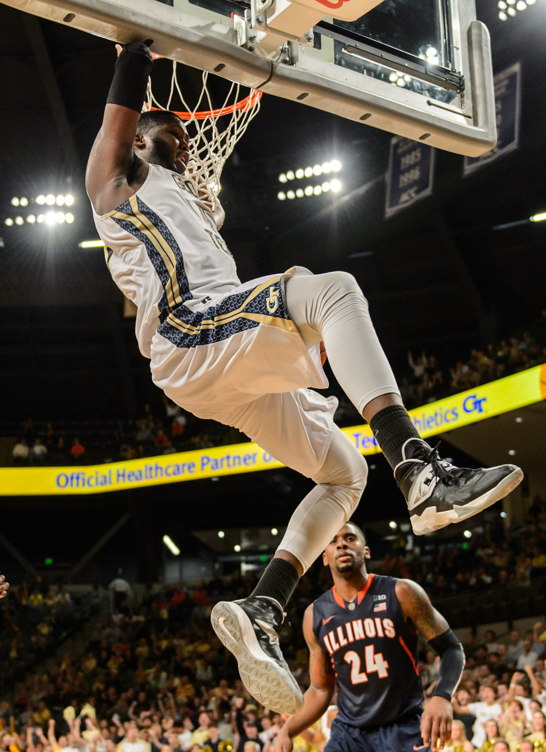 Robert Carter Jr. (4)