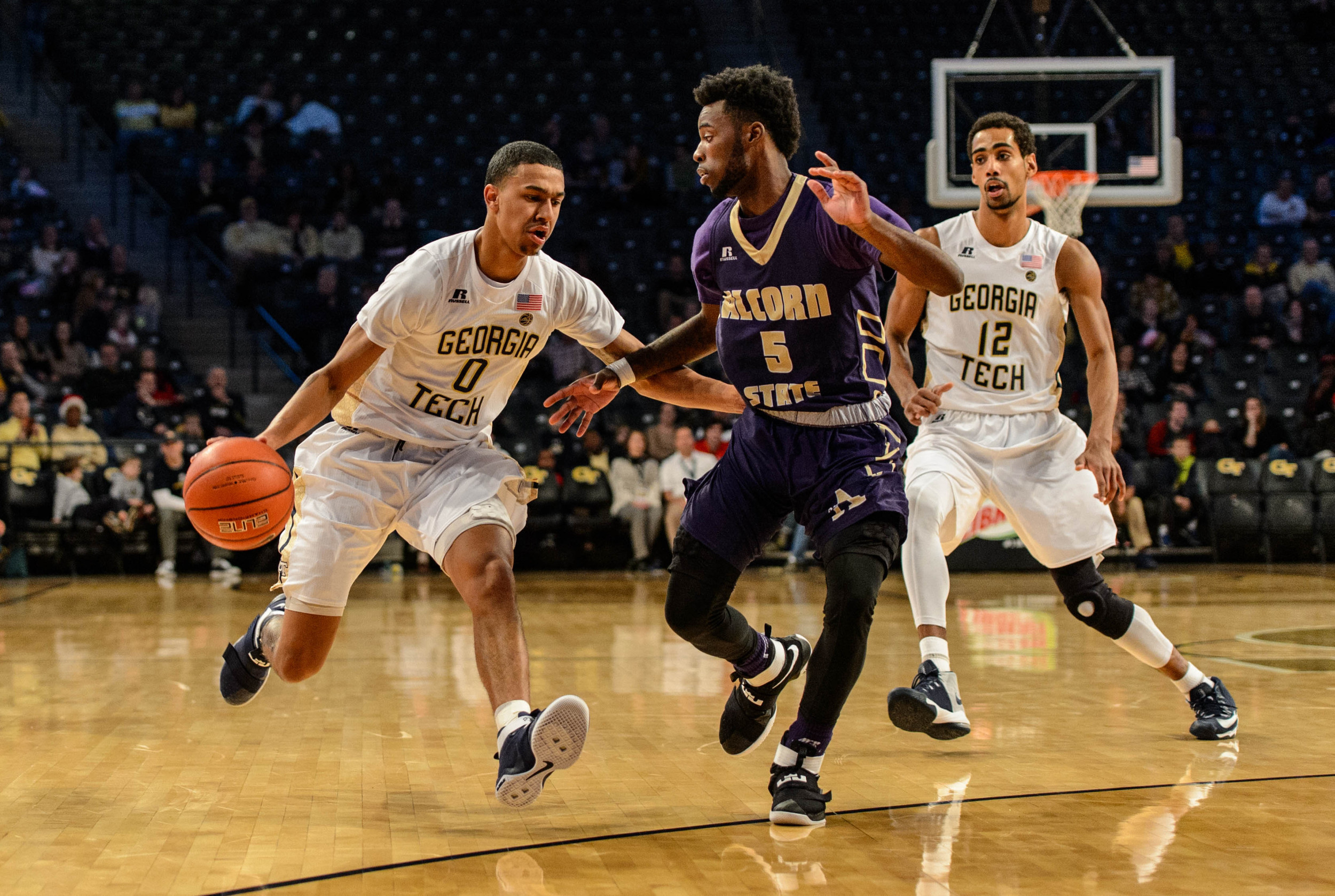 Justin Moore (0), Quinton Stephens (12)