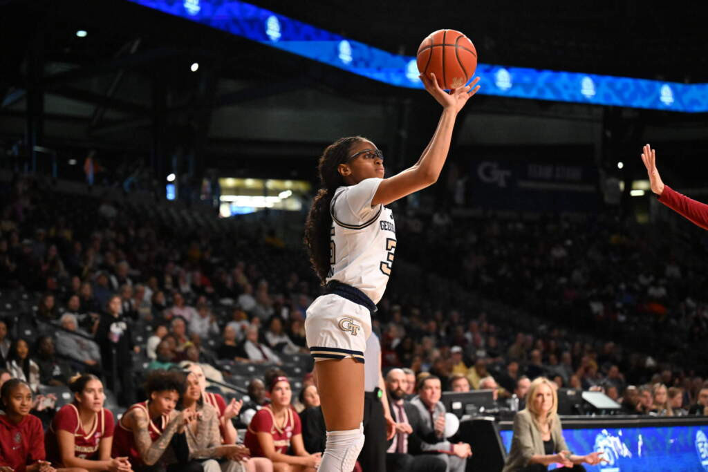 Women's Basketball- Tianna Thompson