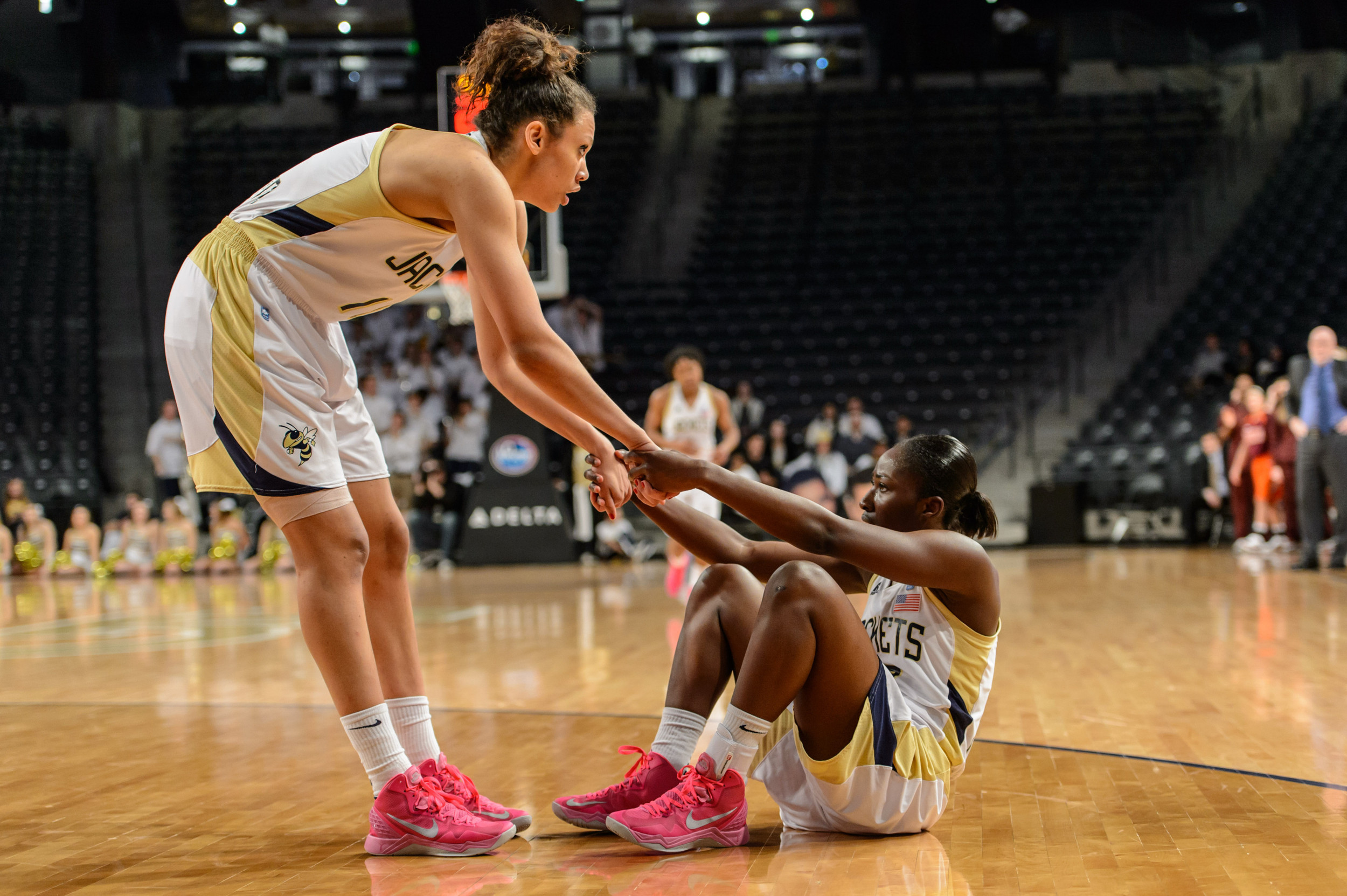 Danielle Hamilton-Carter (10), Sydney Wallace (23)