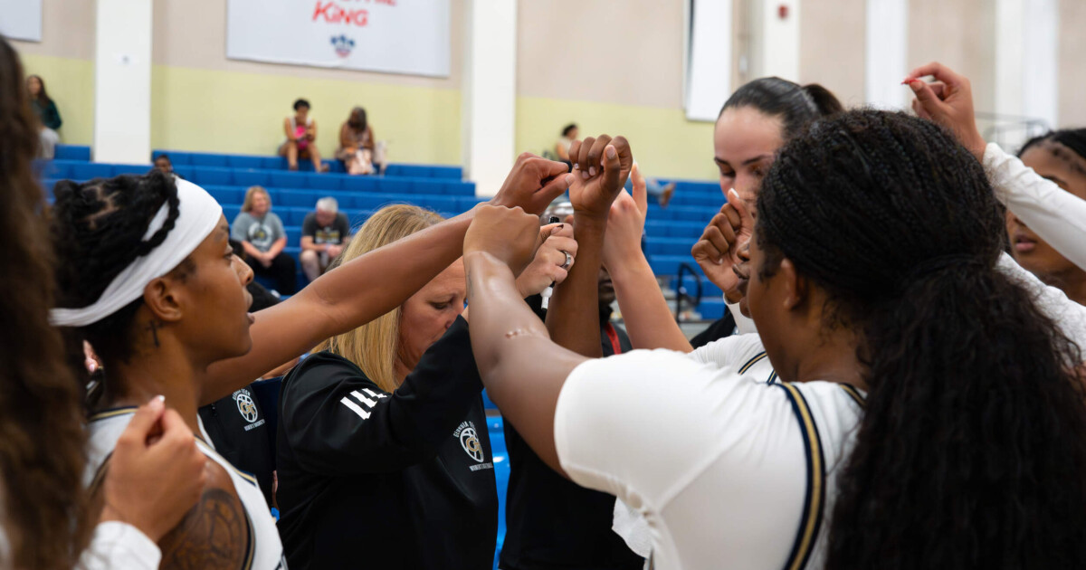 Jackets Dealt Narrow Loss to St. John’s Friday