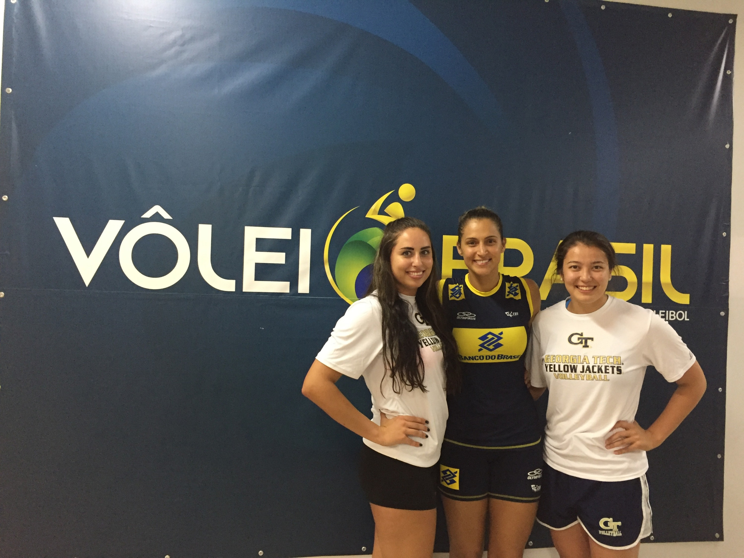 Setters with women's national team setter Danielle Lins