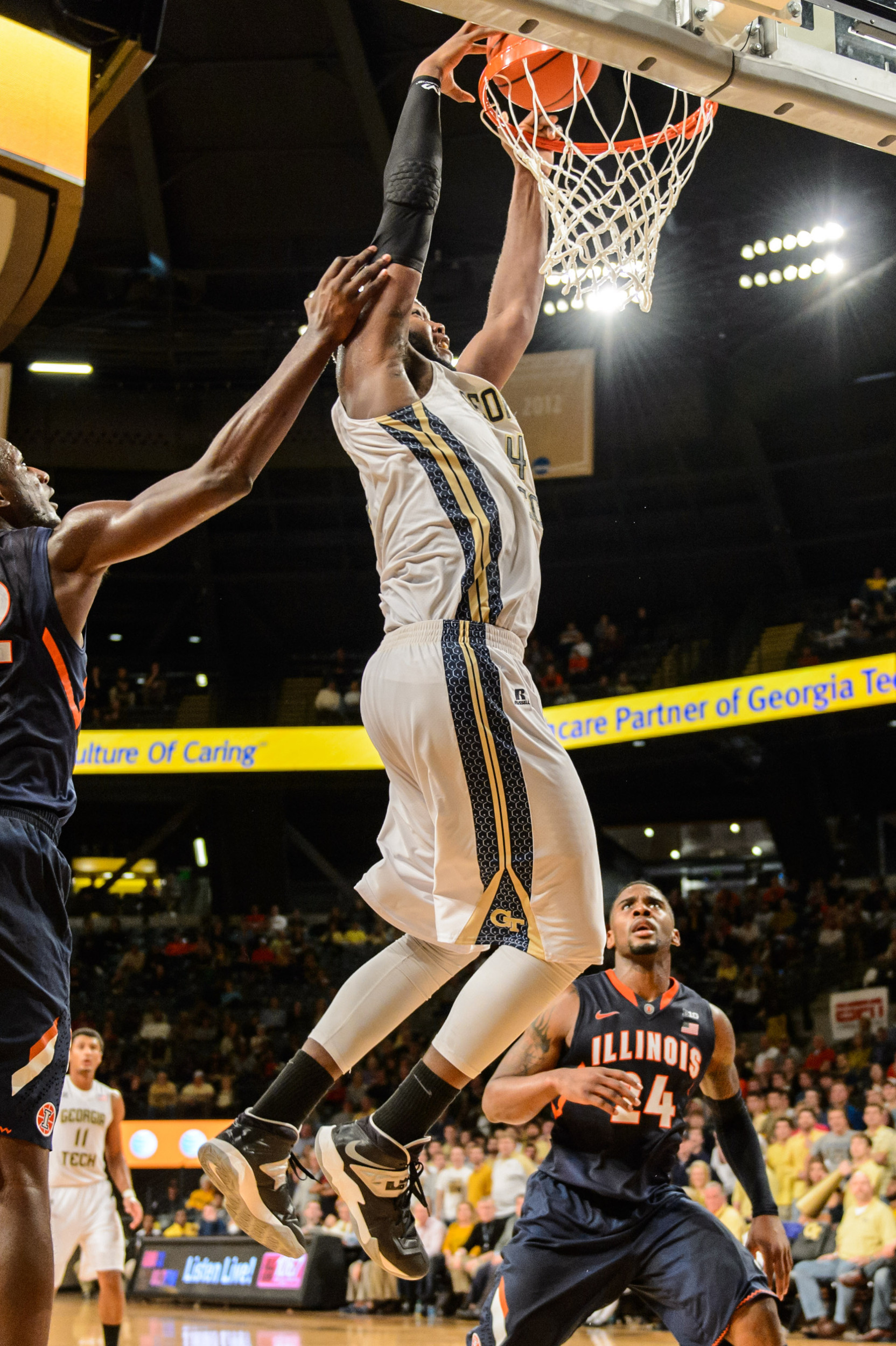 Robert Carter Jr. (4)