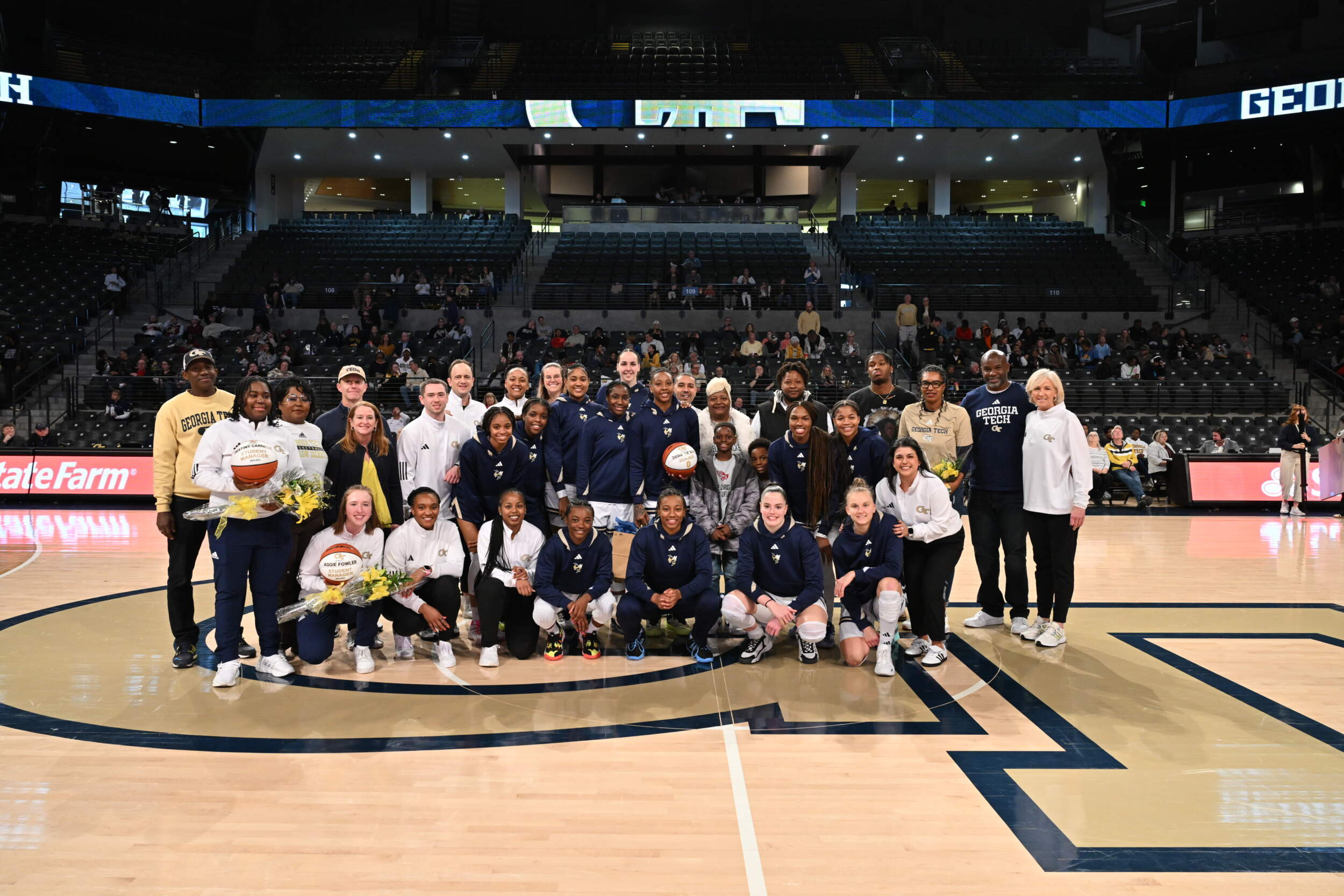 Women's Basketball- Team