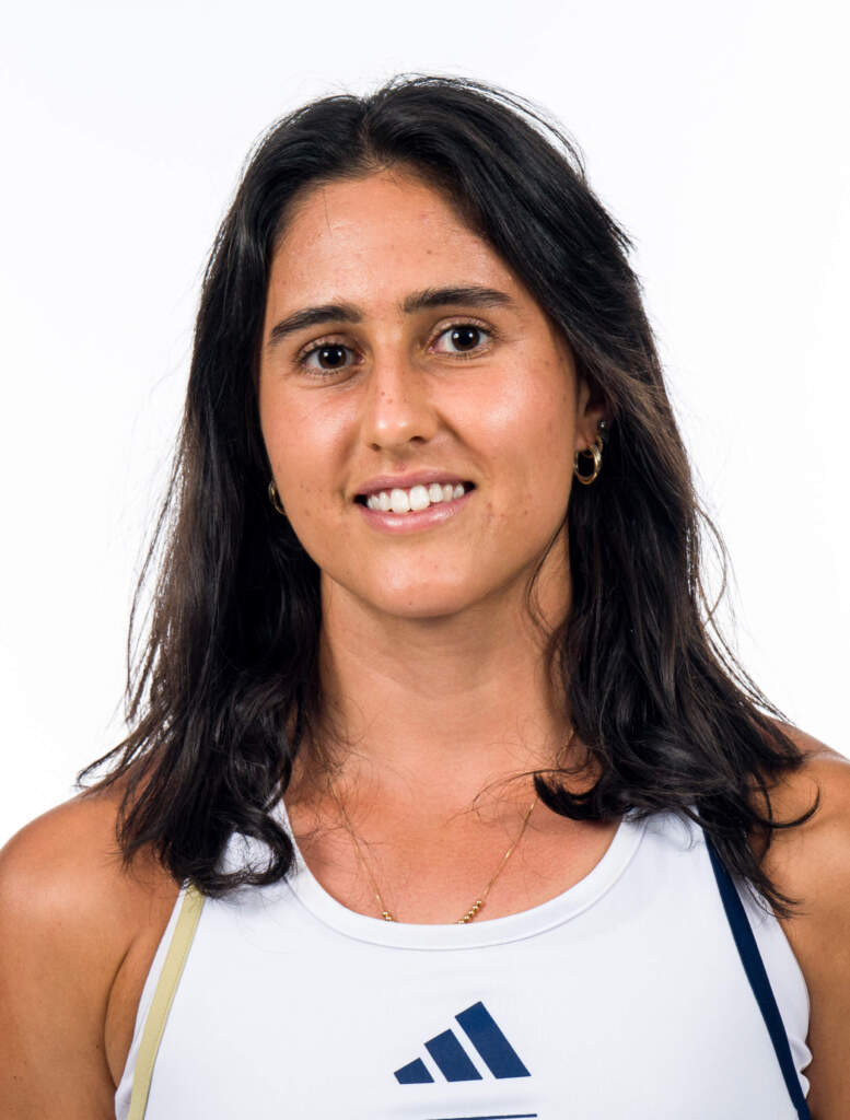 Alejandra Cruz