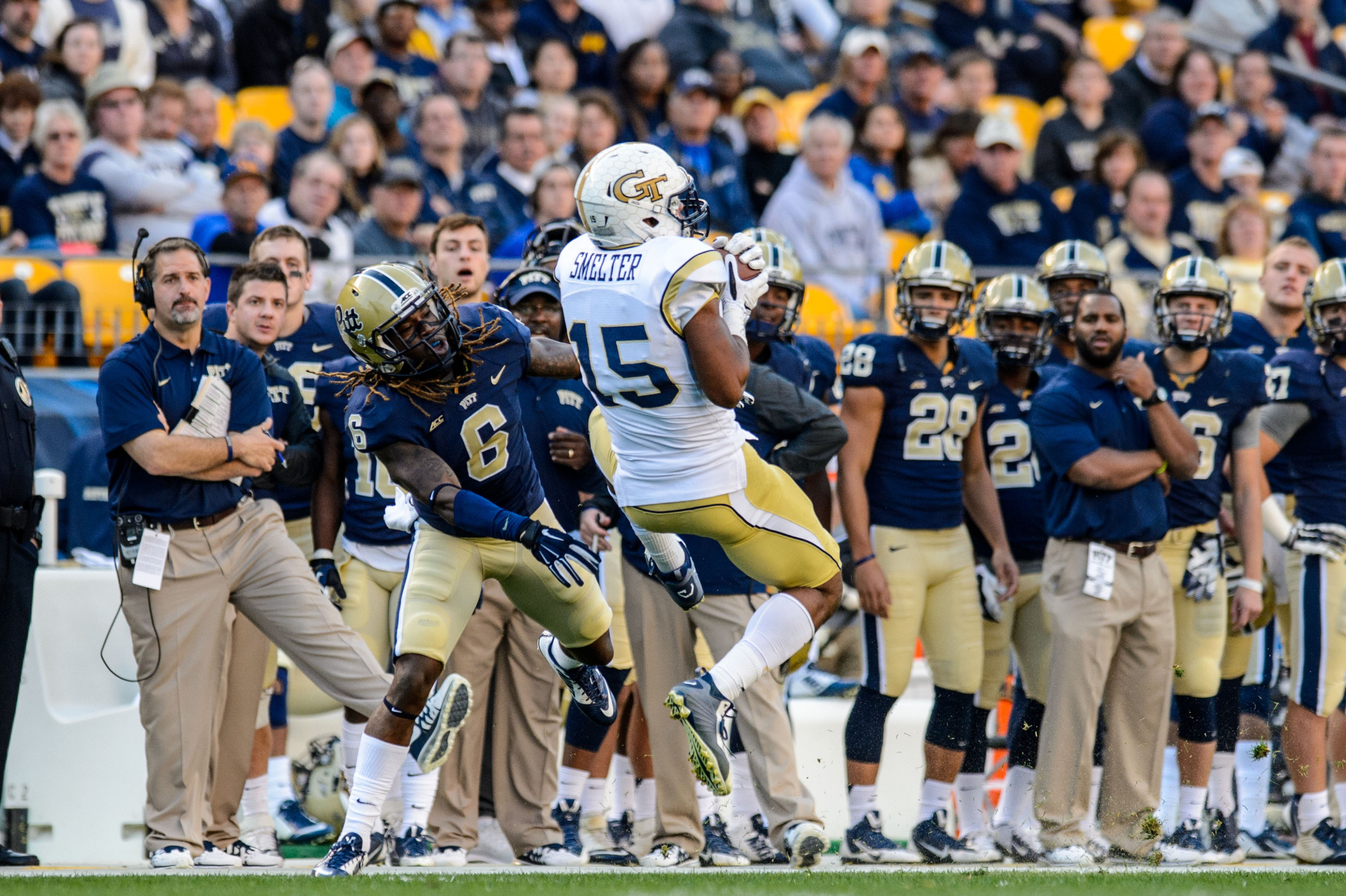 DeAndre Smelter (15)
