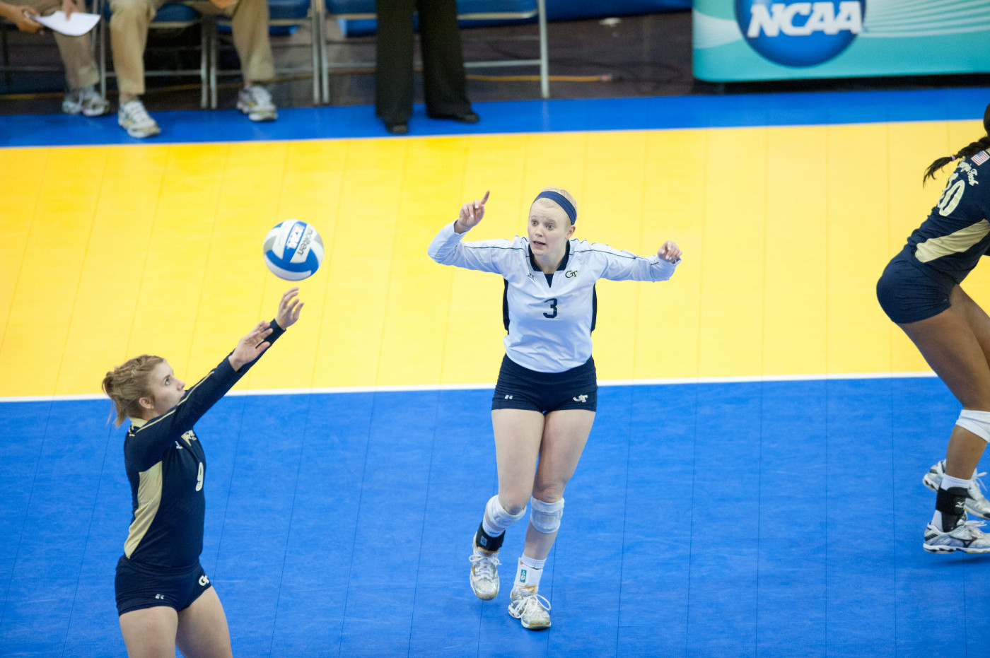 Hannah Tucci and Jordan McCullersCopyright 2009 Michael Chen