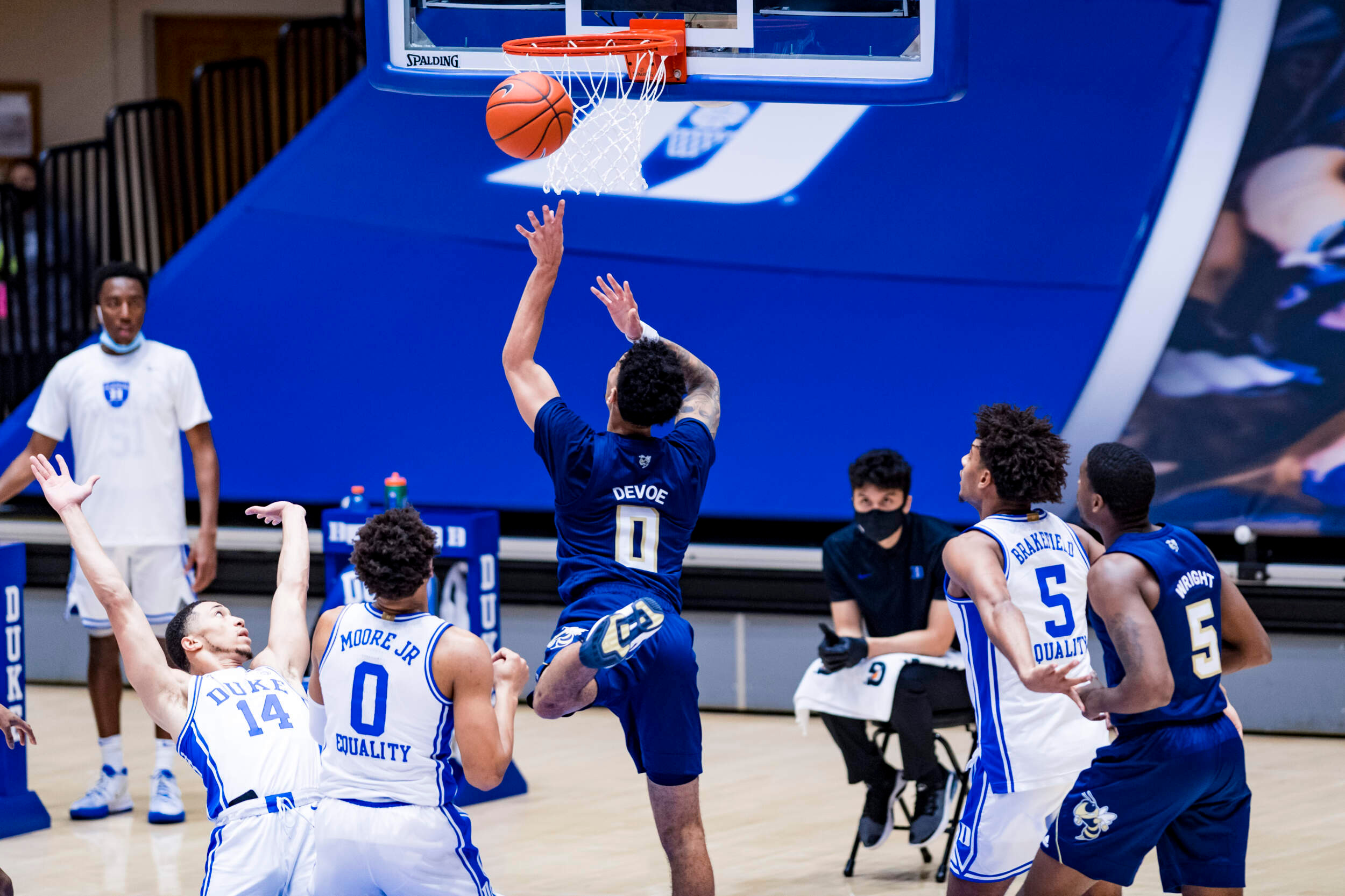 PHOTOS Men’s Basketball Vs. Duke Tech Yellow Jackets