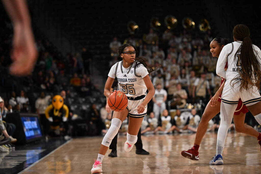 Women's Basketball- Tianna Thompson
