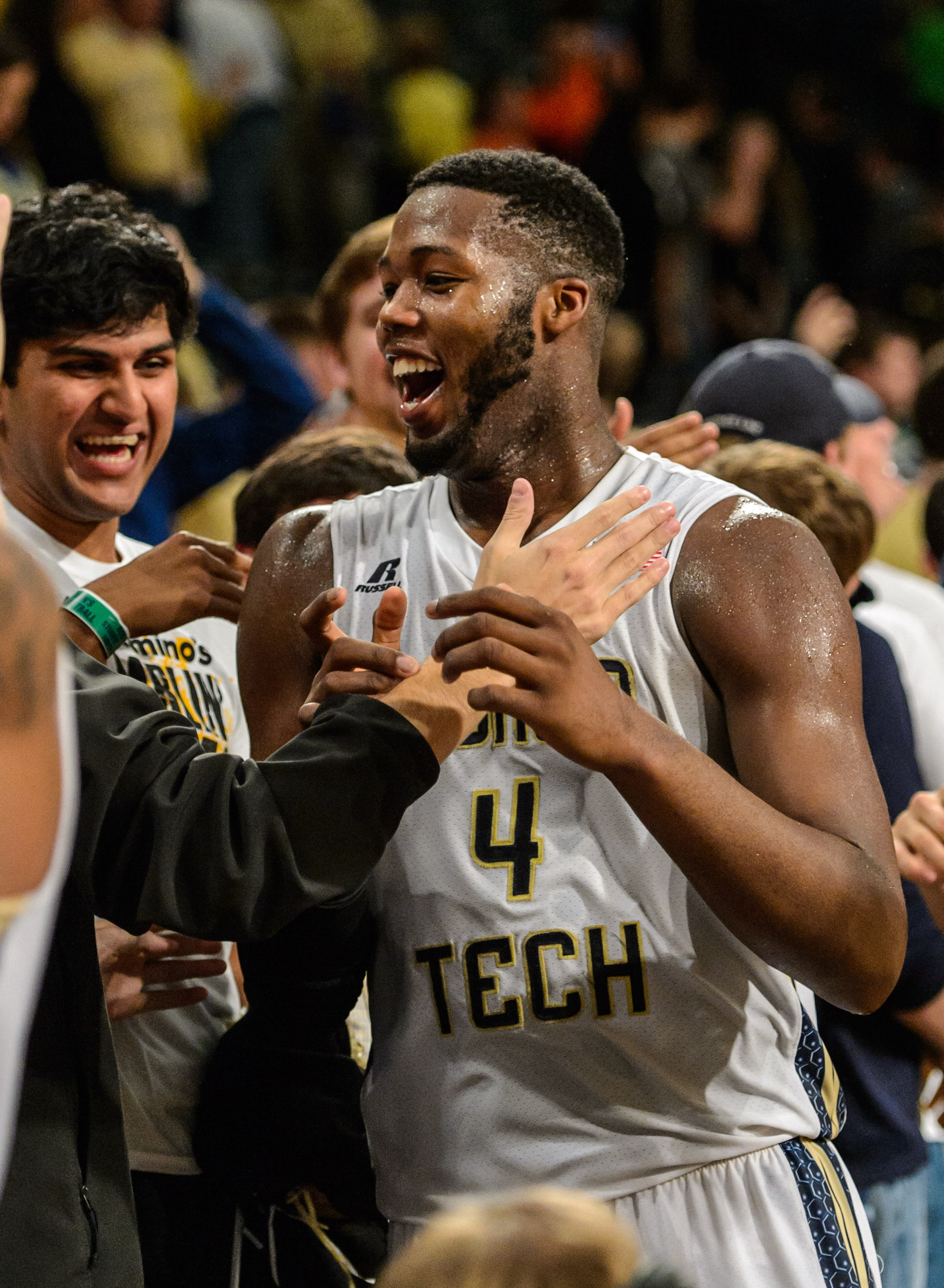 Robert Carter Jr. (4)