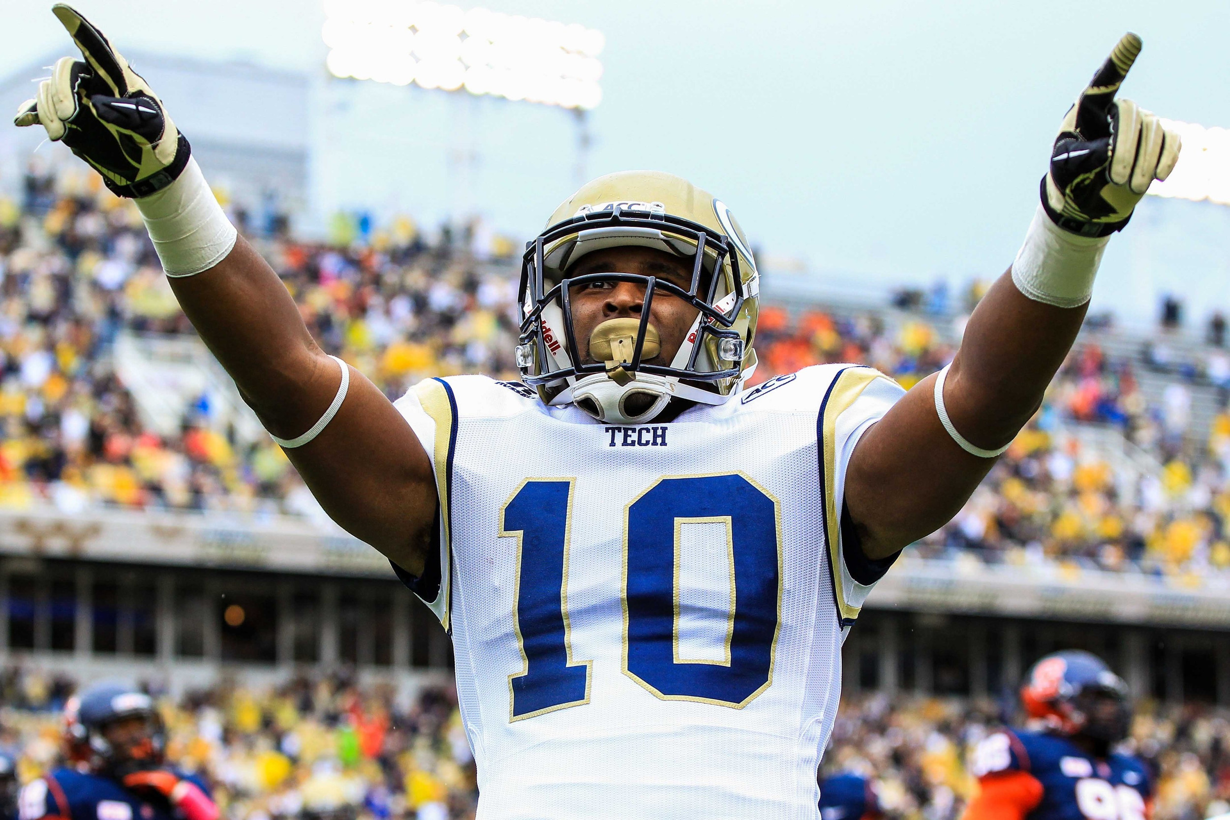 Synjyn Days (10) celebrates a touchdown. Mandatory Credit: Daniel Shirey-USA TODAY Sports