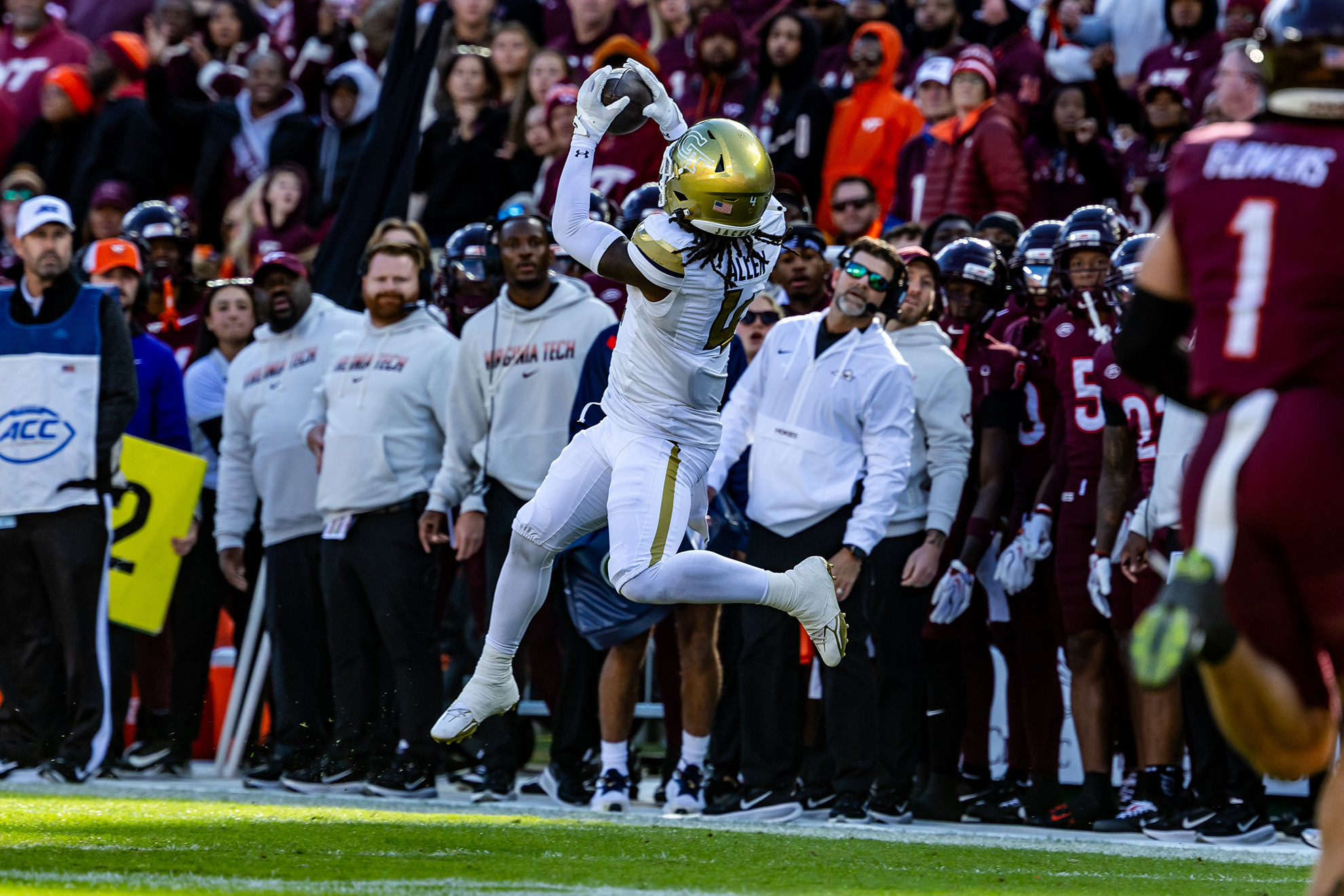 Georgia Tech Yellow Jackets @ Virginia Tech Hokies ACC football game