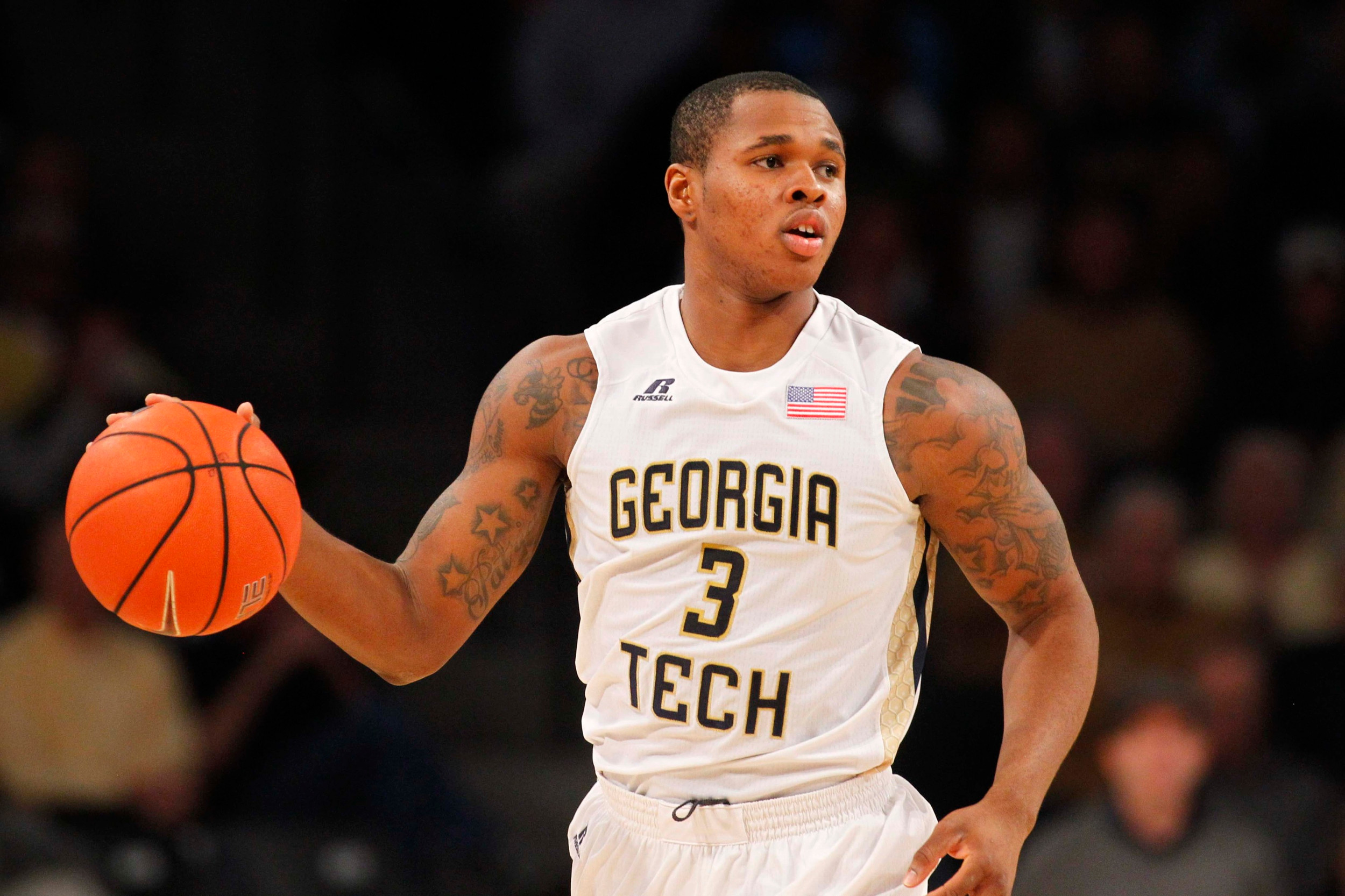 Marcus Georges-Hunt dribbles the ball against the Virginia Cavaliers. Brett Davis-USA TODAY Sports